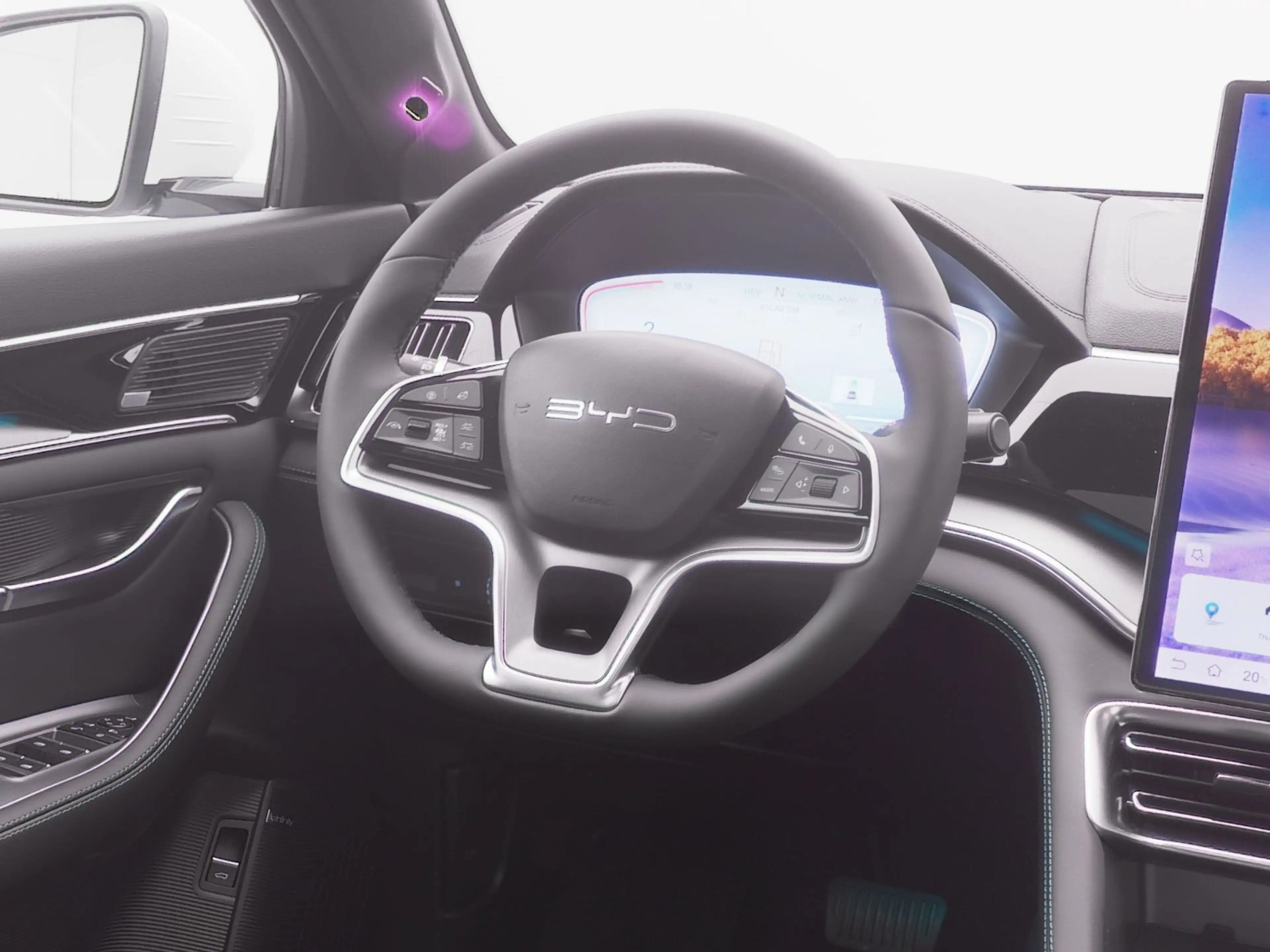 BYD Seal U 1.5 DM-i FWD Boost | PANO | 360° | HUD | ADAPTIVE — photo 7