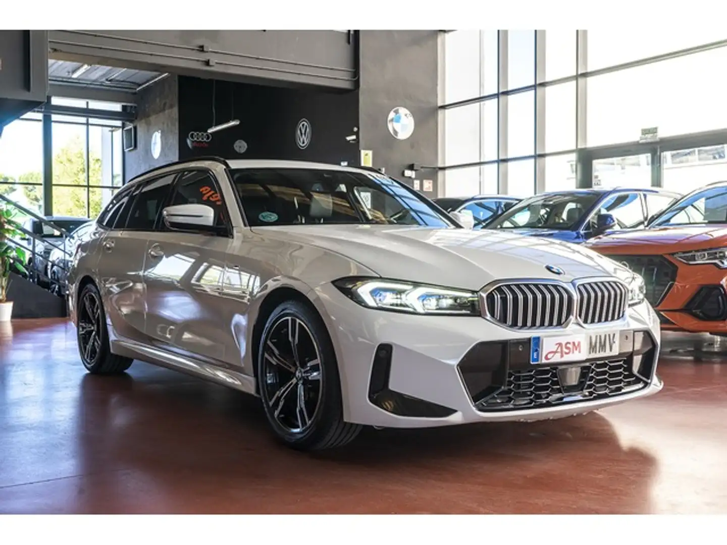 BMW 320 320iA Touring Blanco - 2