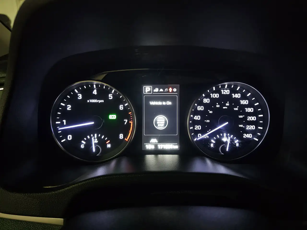 Hyundai ELANTRA снимка Hyundai ELANTRA