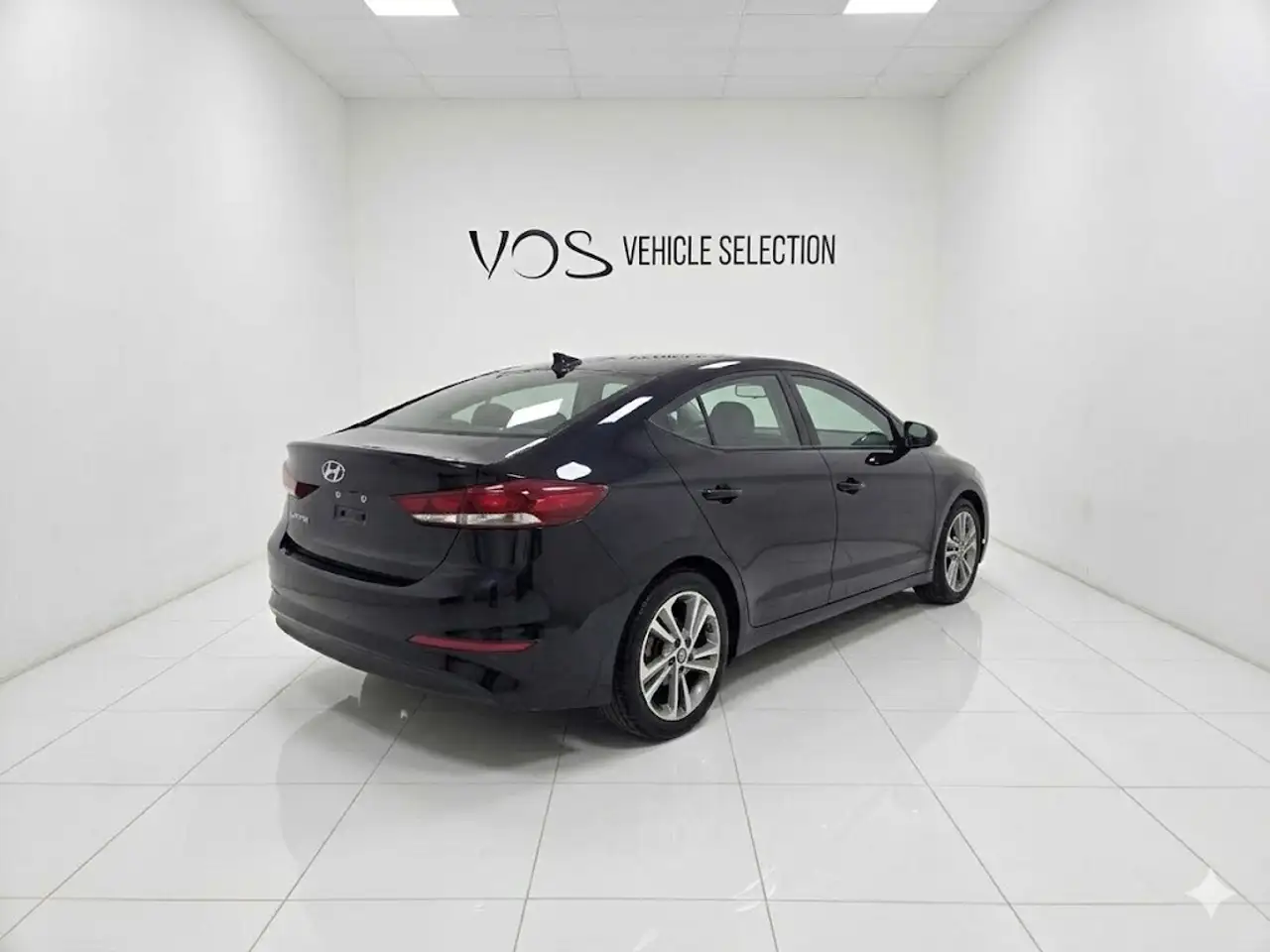 Hyundai ELANTRA снимка Hyundai ELANTRA