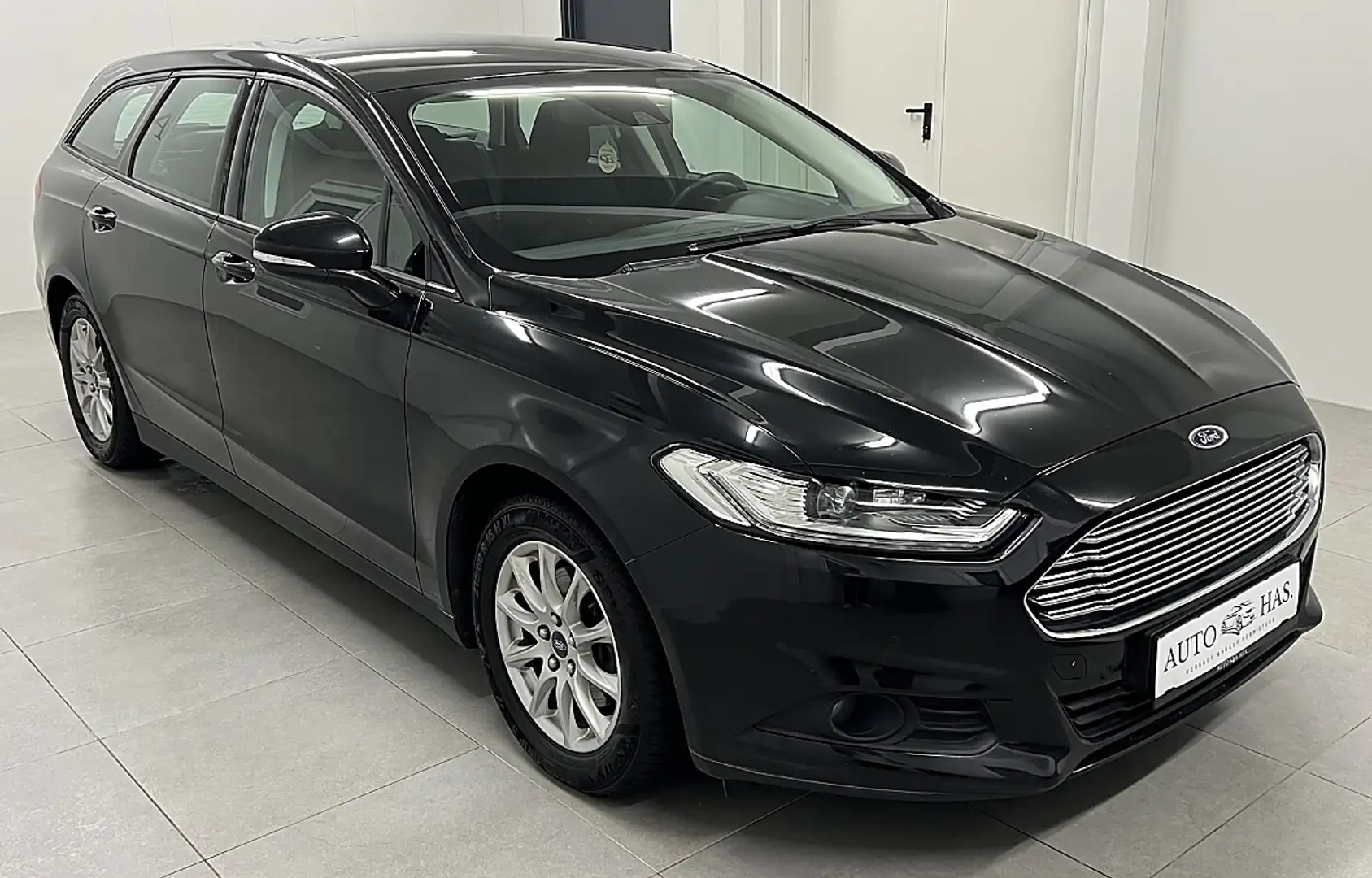 Ford Mondeo Traveller Business Plus 2,0 TDCi Aut. *Tempomat... Noir - 2