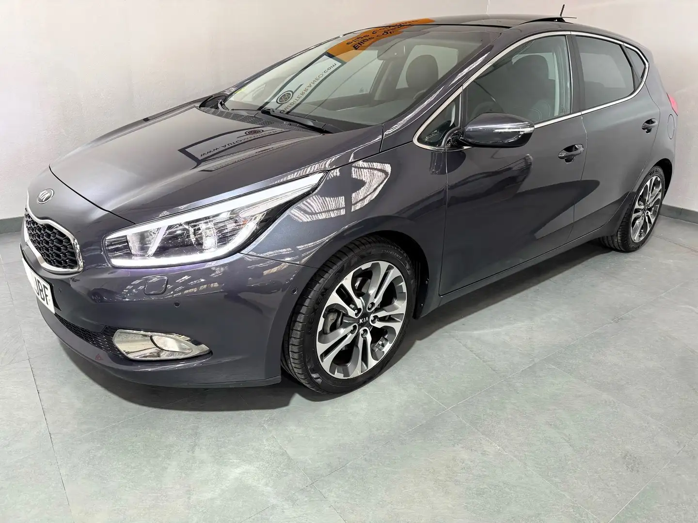 Kia Ceed / cee'd 1.6 CRDi VGT 128CV x-Tech Eco-Dynamics Grijs - 2