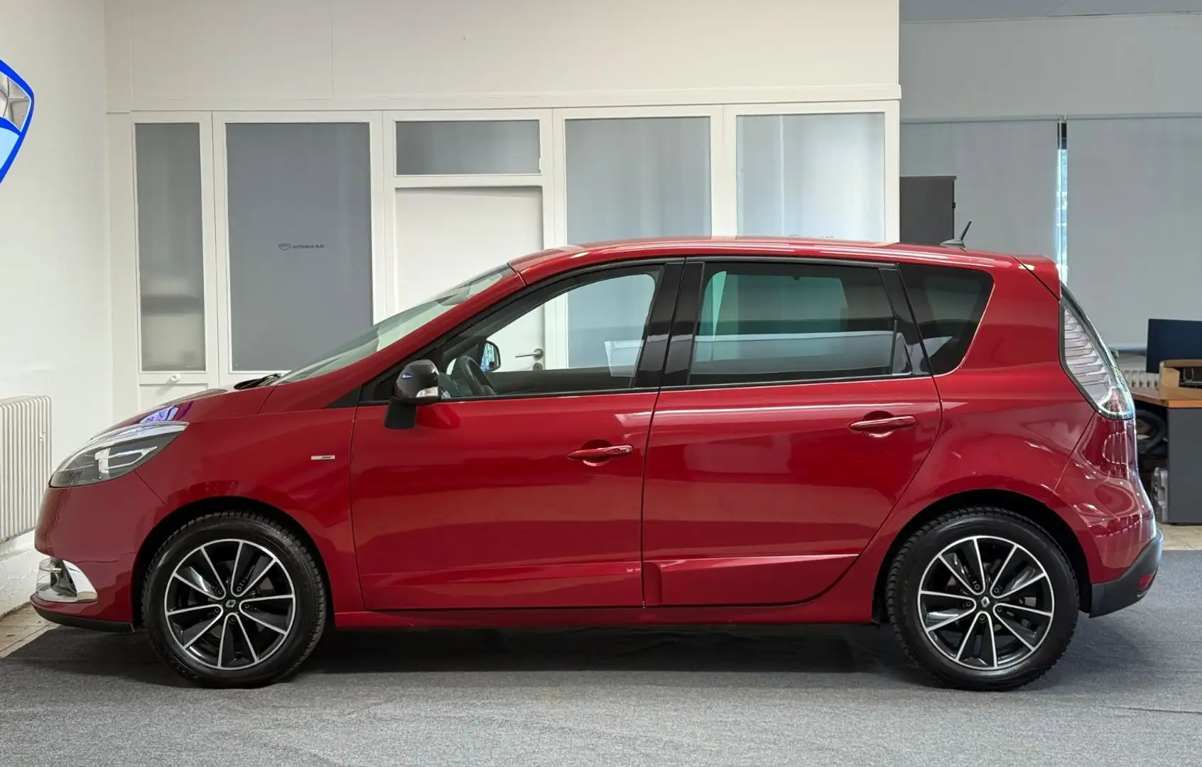 Renault Scenic III BOSE Edition/1TE HAND/46TKM/130PS Rouge - 2