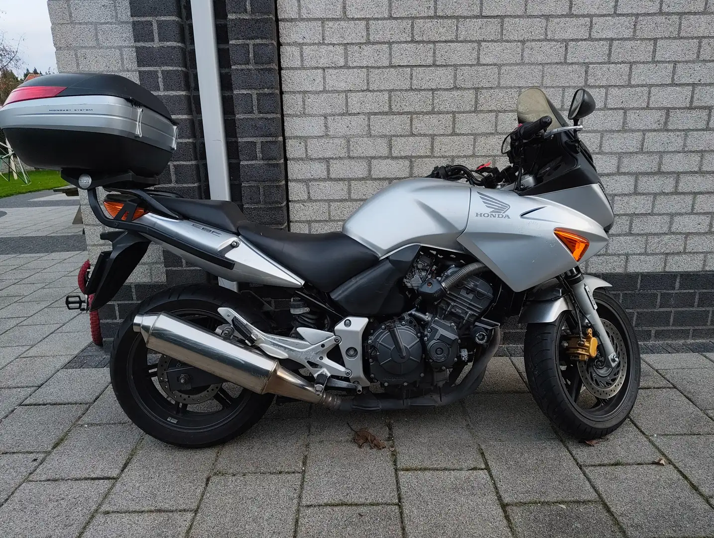 Honda CBF 600 SA (ABS) Silber - 1