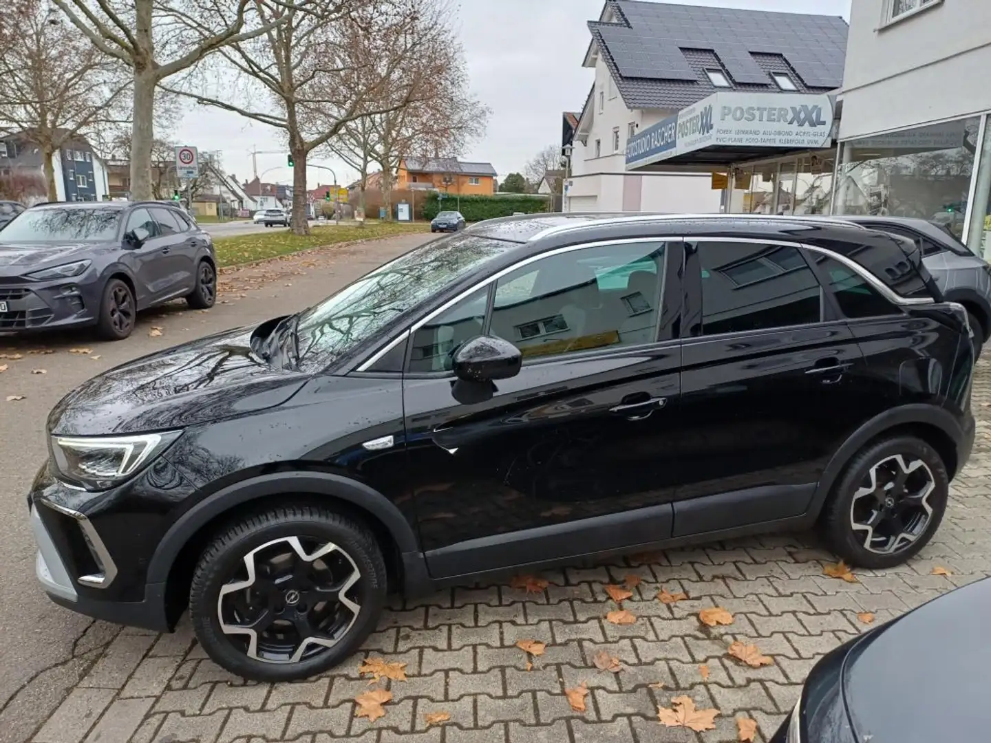 Opel Crossland 1.2 Automatik Ultimate Schwarz - 2