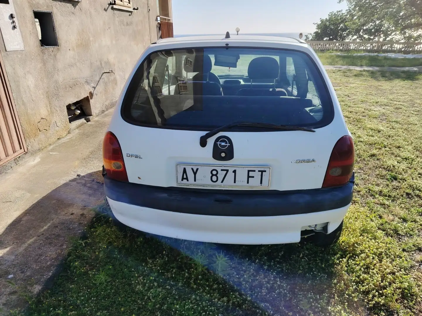 Opel Corsa 3p 1.0 12v Viva c/airbag 55cv - 2