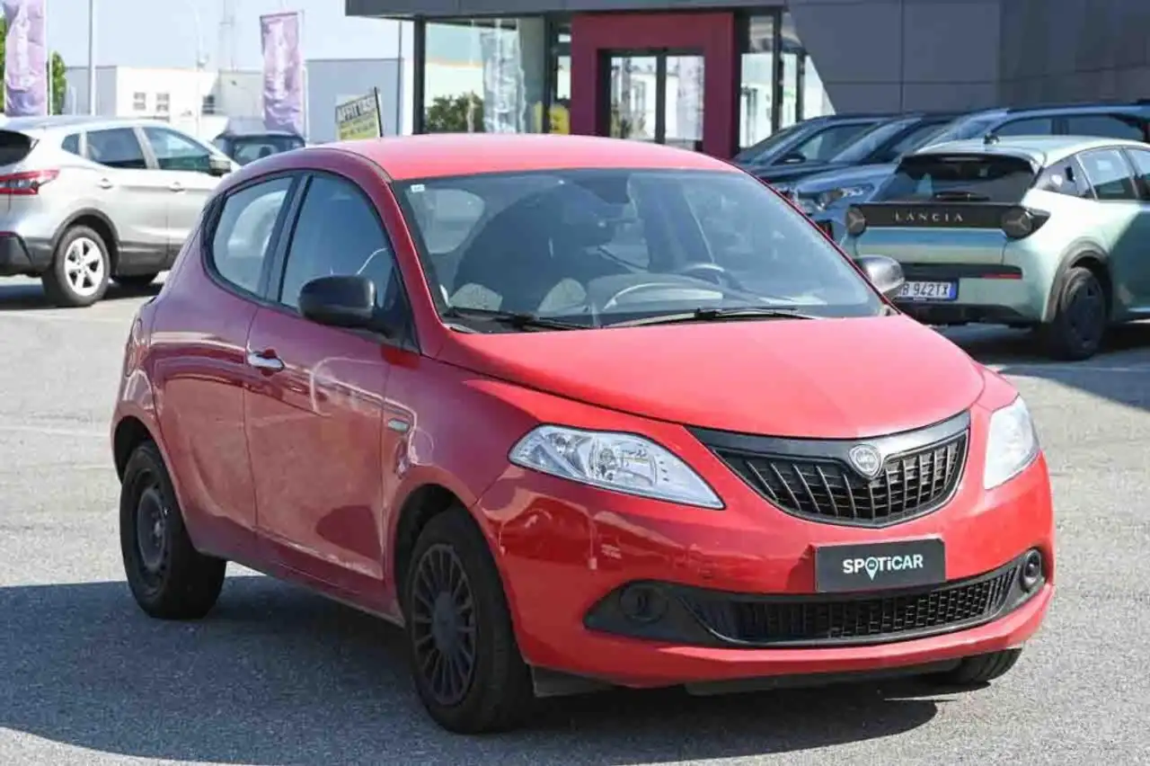 Lancia Ypsilon 2023