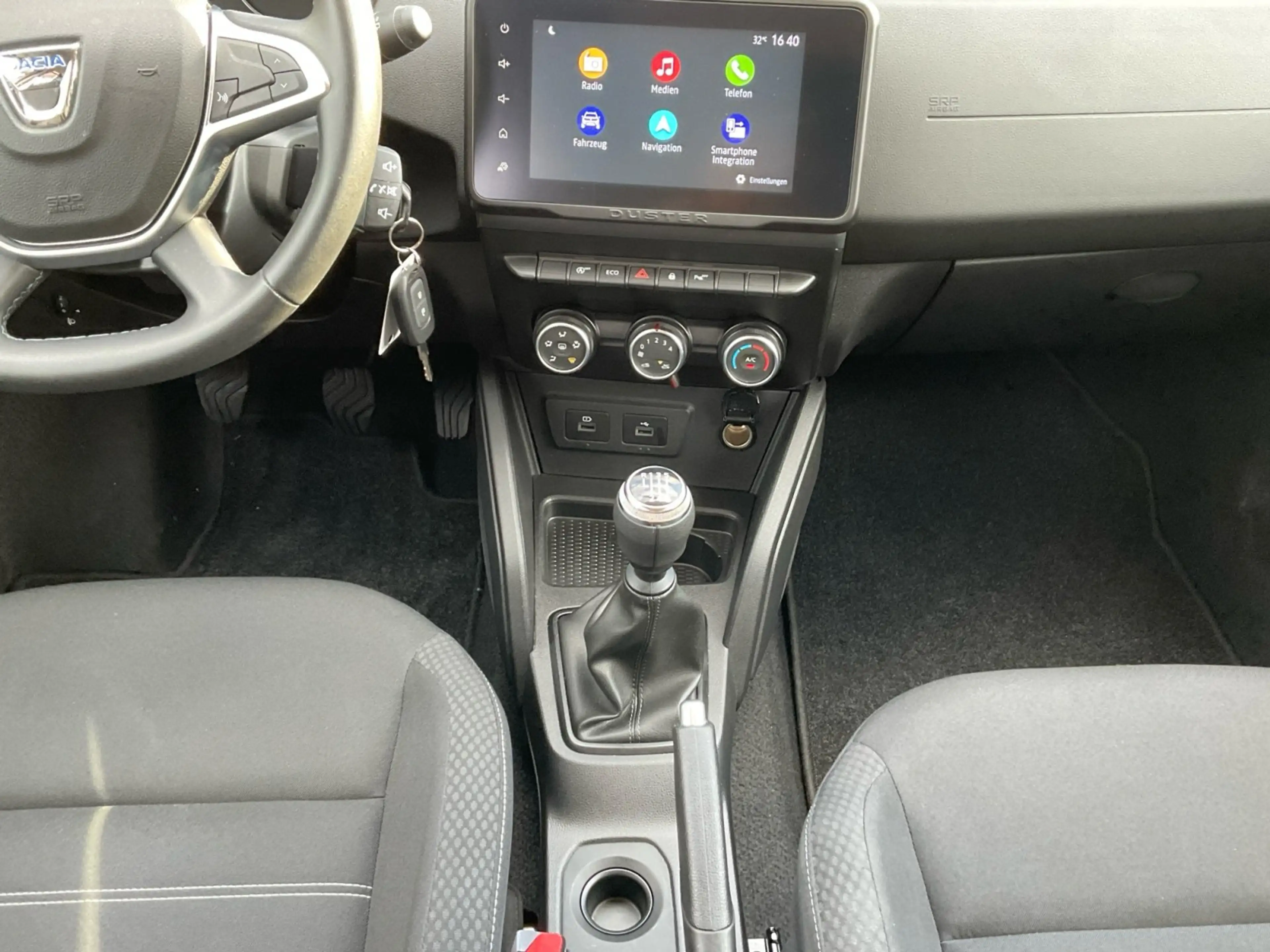 Dacia Duster II 1.3 TCe Comfort mit NAV Kamera PDC — photo 13