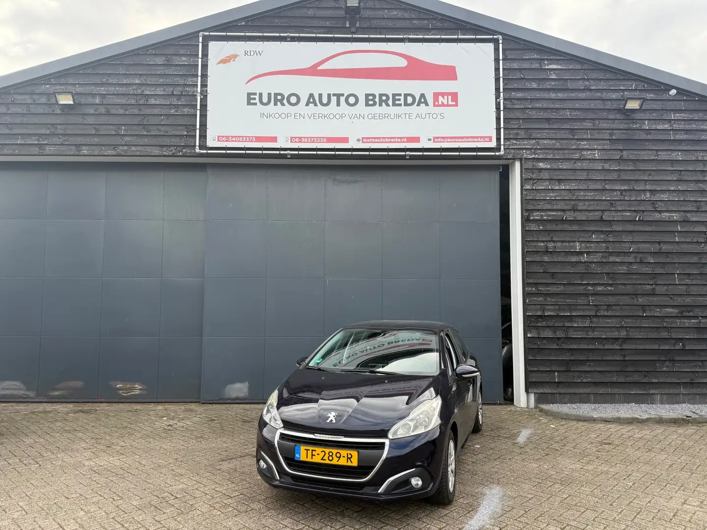 Peugeot 208 1.2 PureTech Active motor loop niet goed Noir - 1