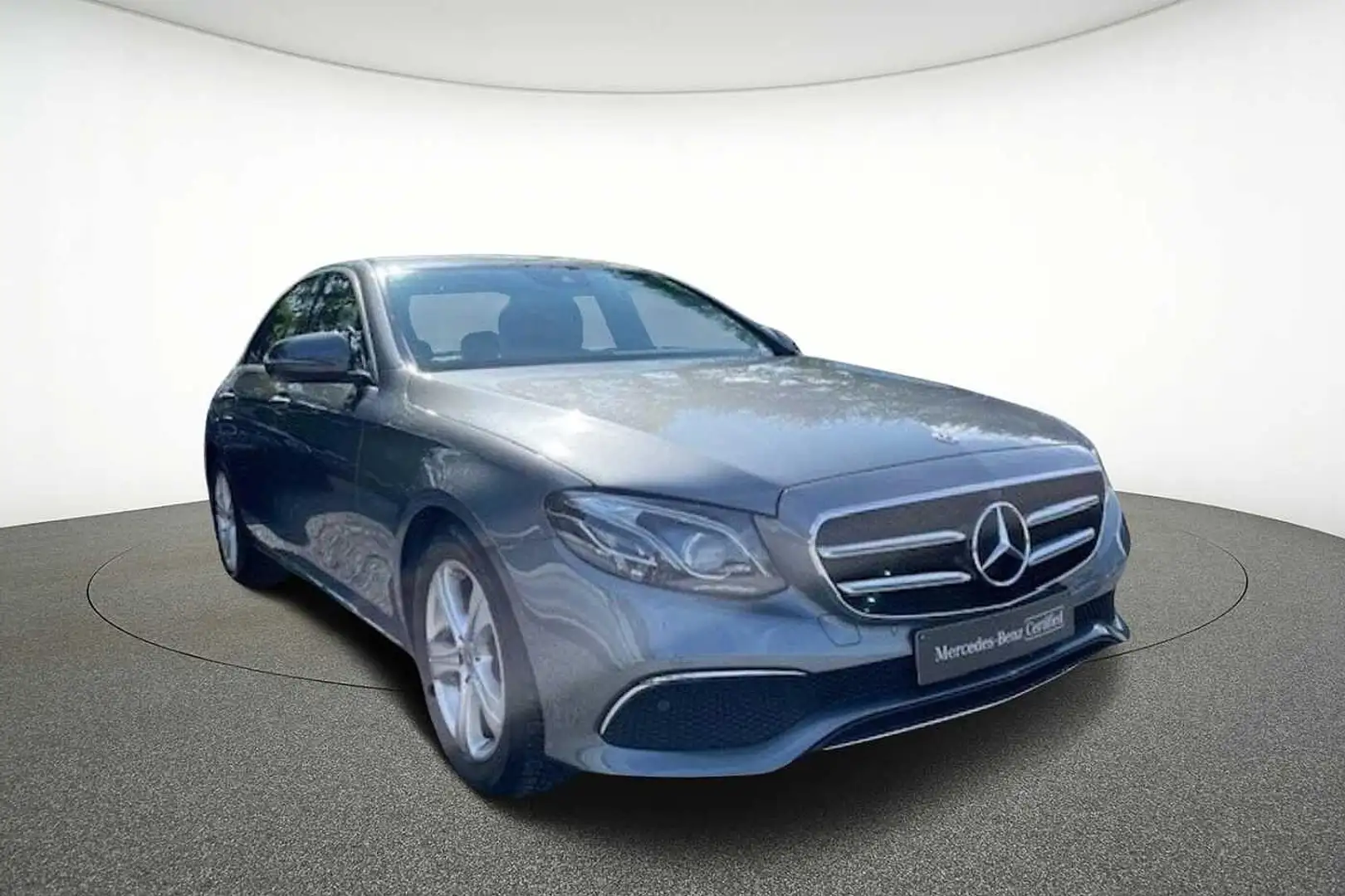 Mercedes-Benz E 200 d Grigio - 1