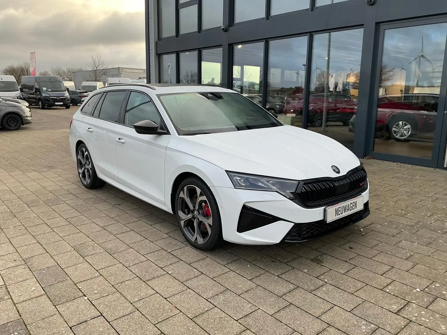Skoda Octavia Combi 2.0 TSI DSG RS / HUD/ Matrix/ Pano Biały - 2