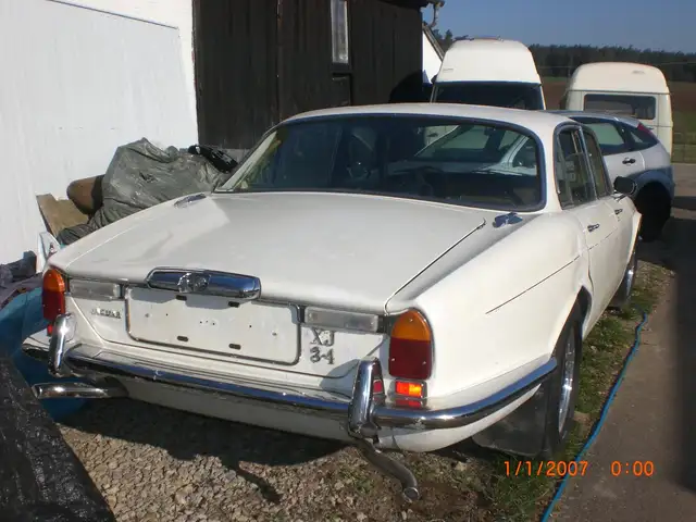 Jaguar XJ6