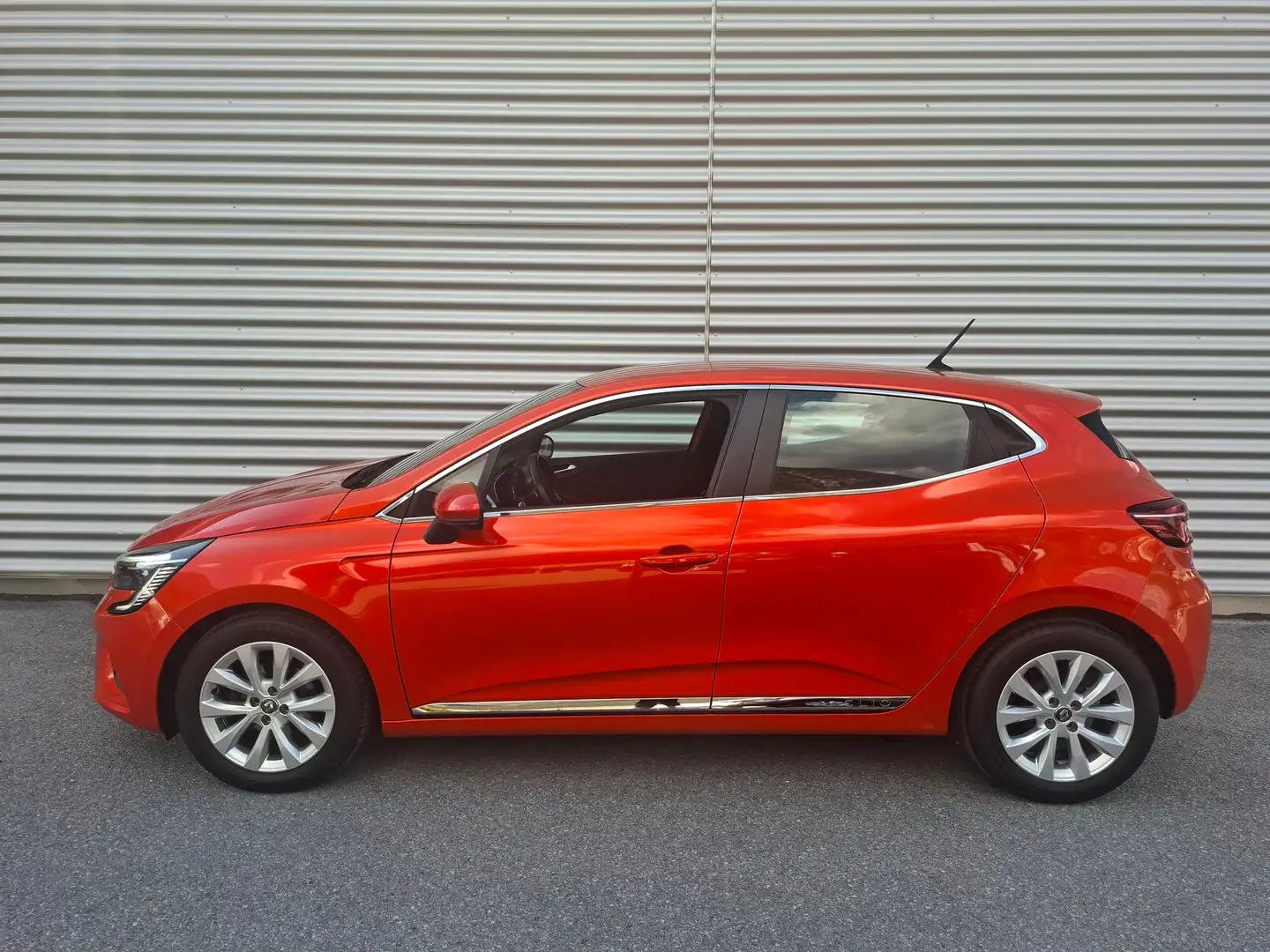 Renault Clio Zen TCe 100 Orange - 2