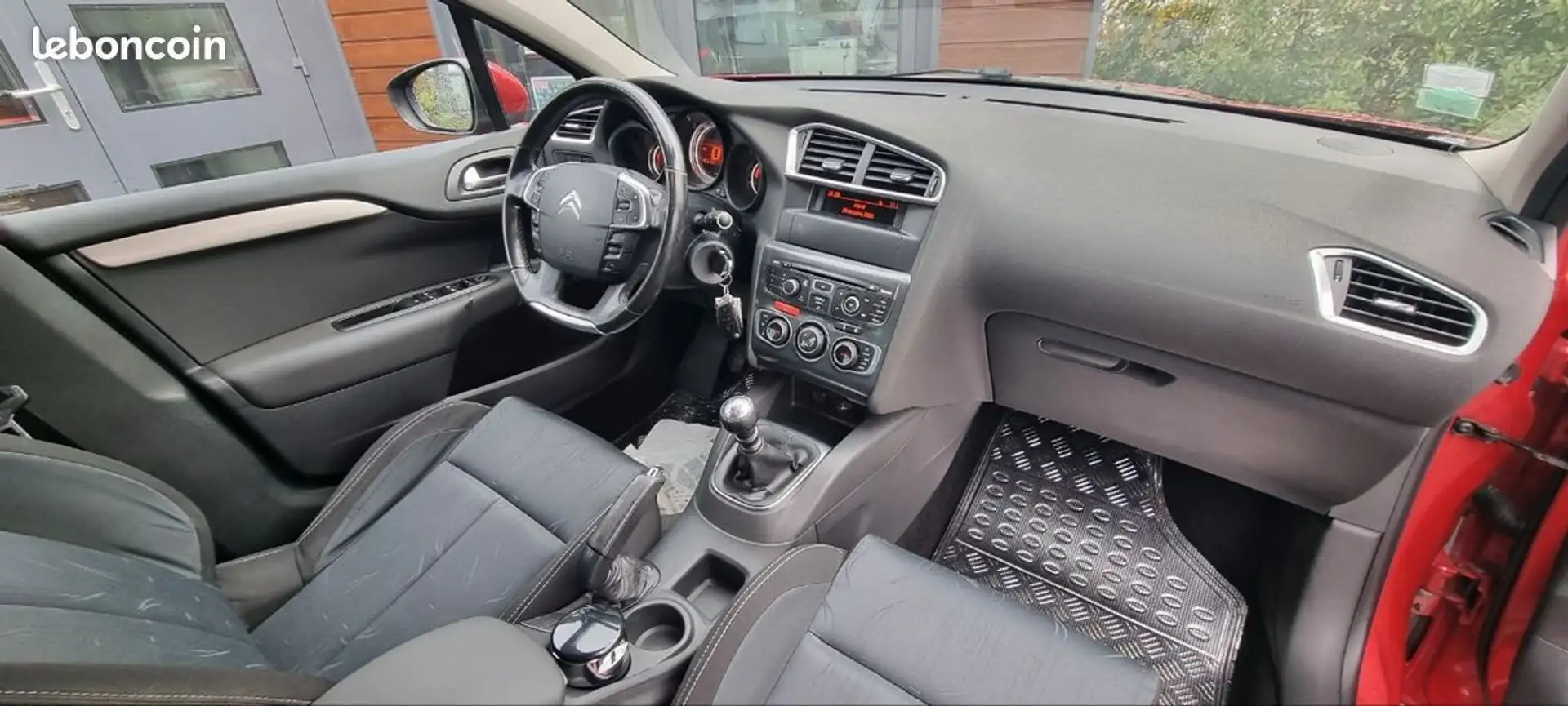 Citroen C4 Citroën 1.6 hdi 110 ch Business Rouge - 2