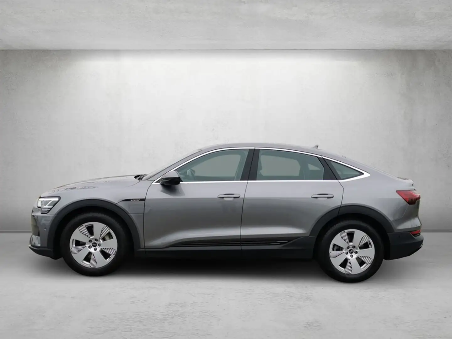 Audi e-tron Sportback 55 quattro *Kamera*Pano*AHK* Grau - 2