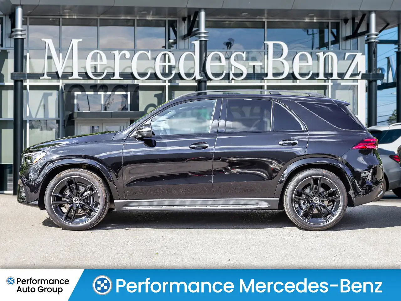 Mercedes-Benz GLE снимка Mercedes-Benz GLE