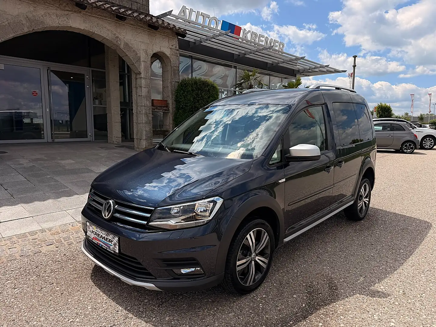 Volkswagen Caddy Alltrack 2,0 TDI 4Motion/1.BESITZ/NAVI/SHZ/TEMP... Blau - 2