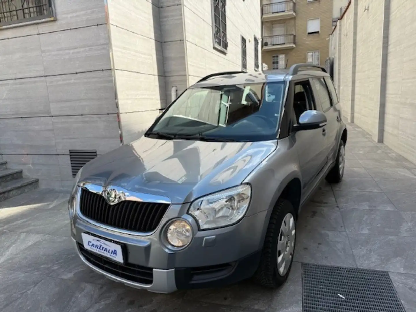Skoda Yeti 1.2 TSI Active Grigio - 1