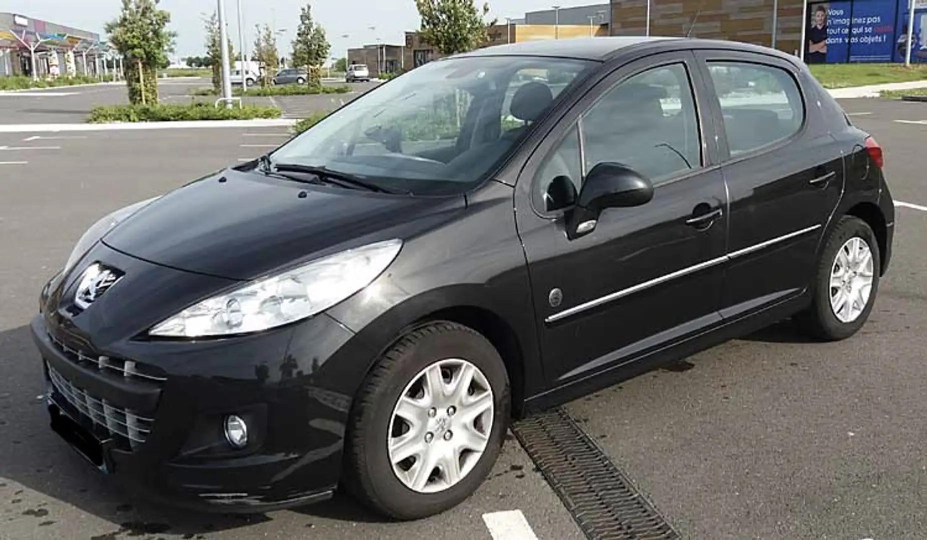 Peugeot 207 1.6 HDi 92ch FAP Féline Noir - 1
