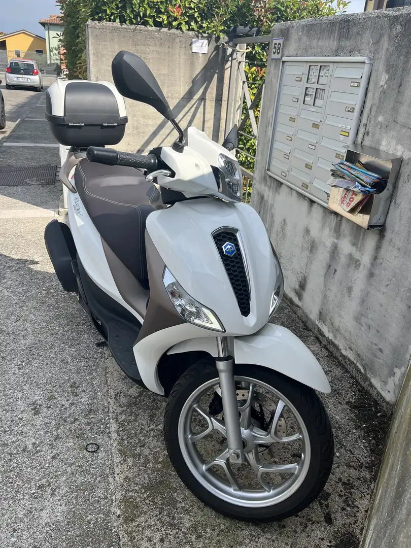 Piaggio Medley 125 - 1