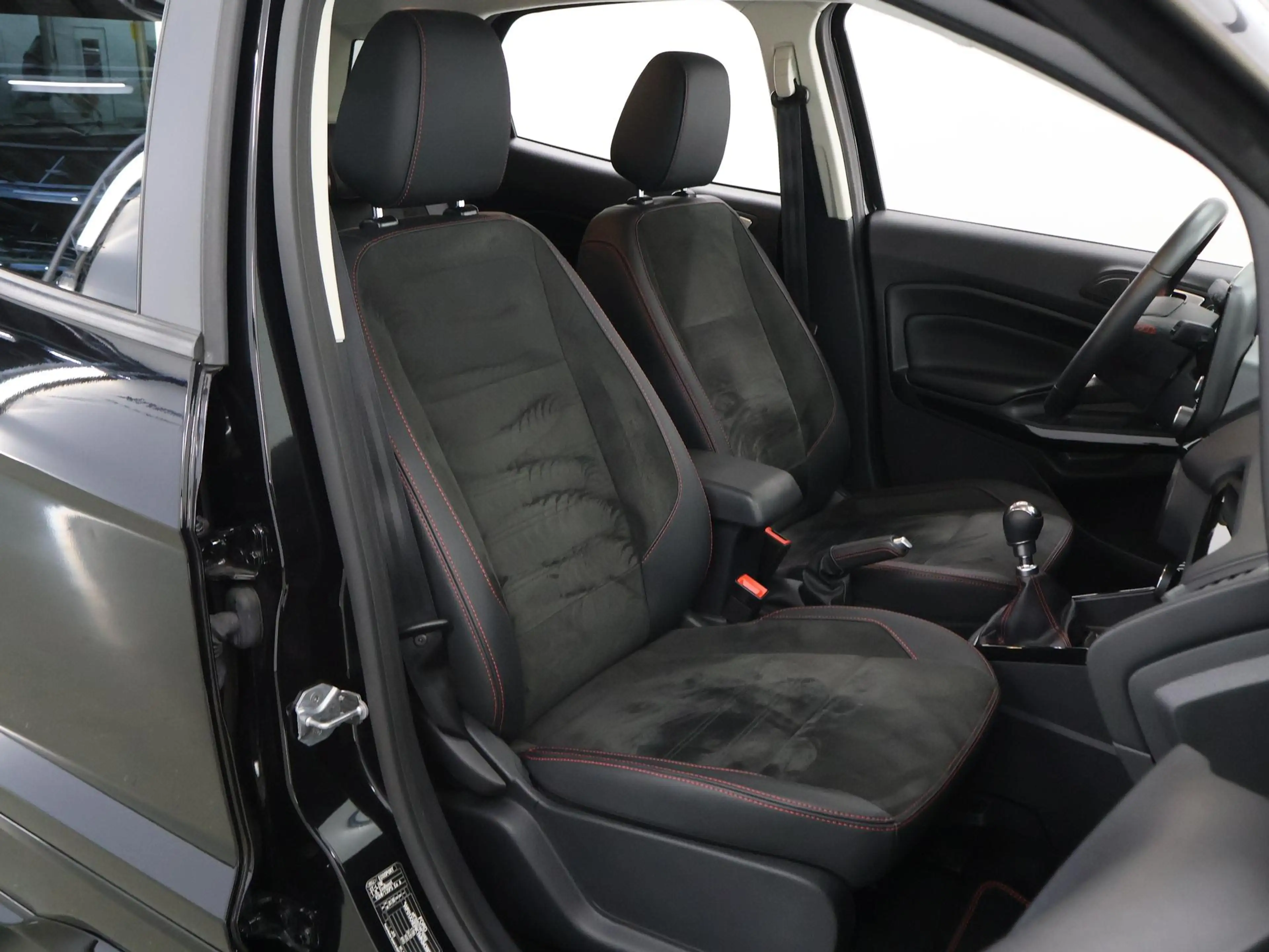 Ford EcoSport 1.0 EcoBoost ST-Line | Navigatie | Achteruitrijcam — photo 10