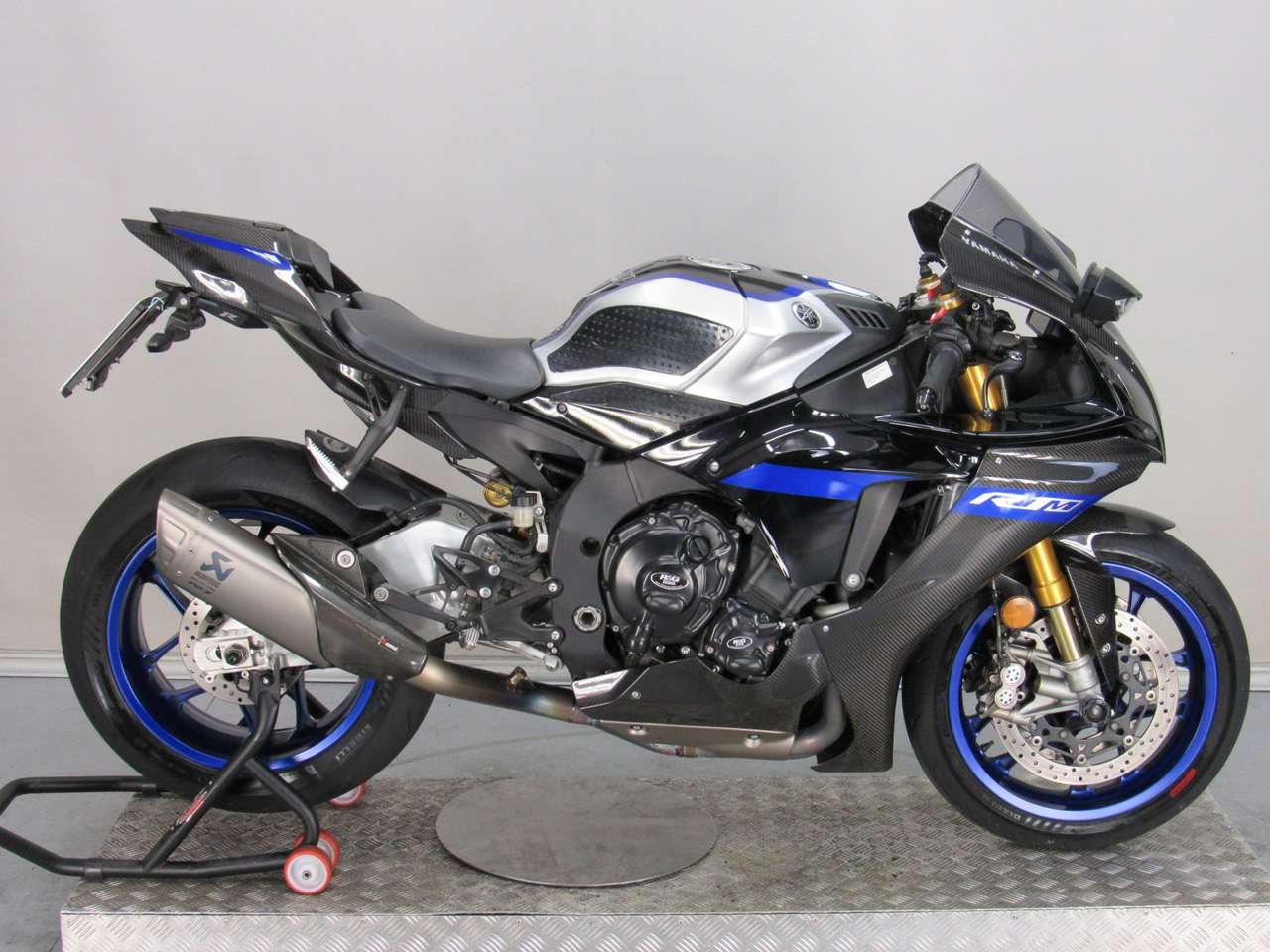 Yamaha YZF-R1 M
