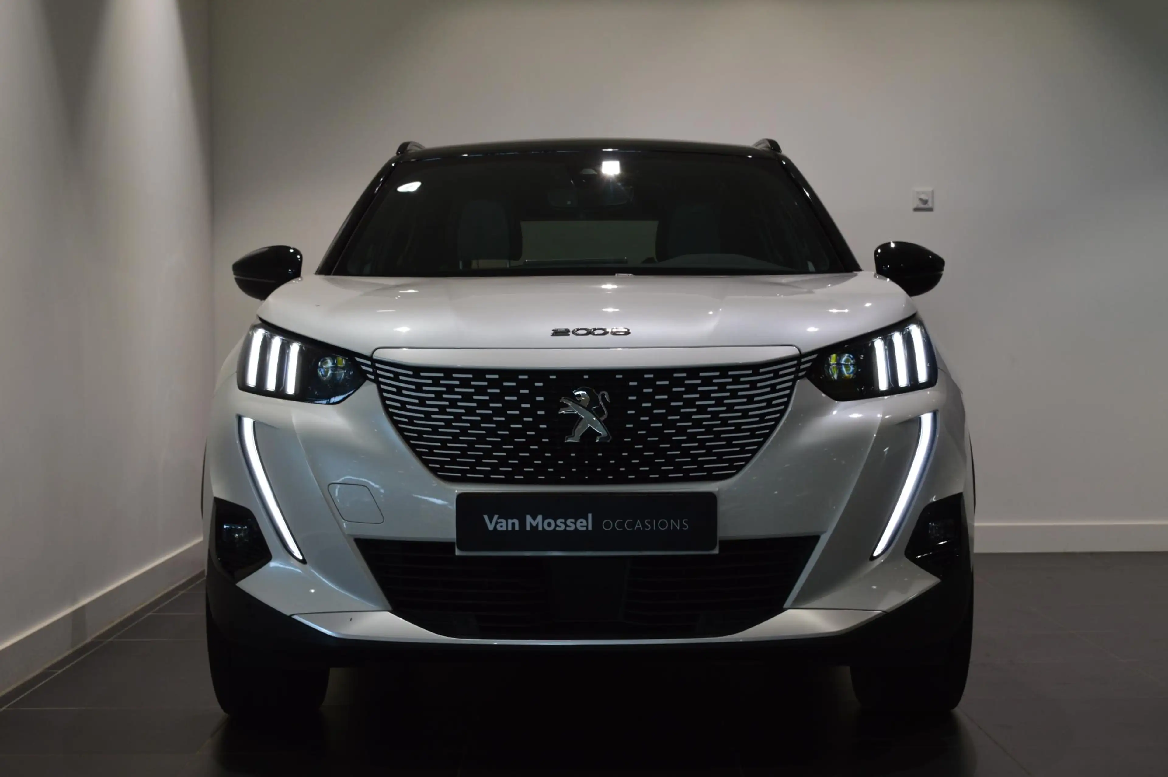 Peugeot e-2008 EV GT Pack 50 kWh - 1e PART.EIGENAAR - FULL OPTION — photo 3