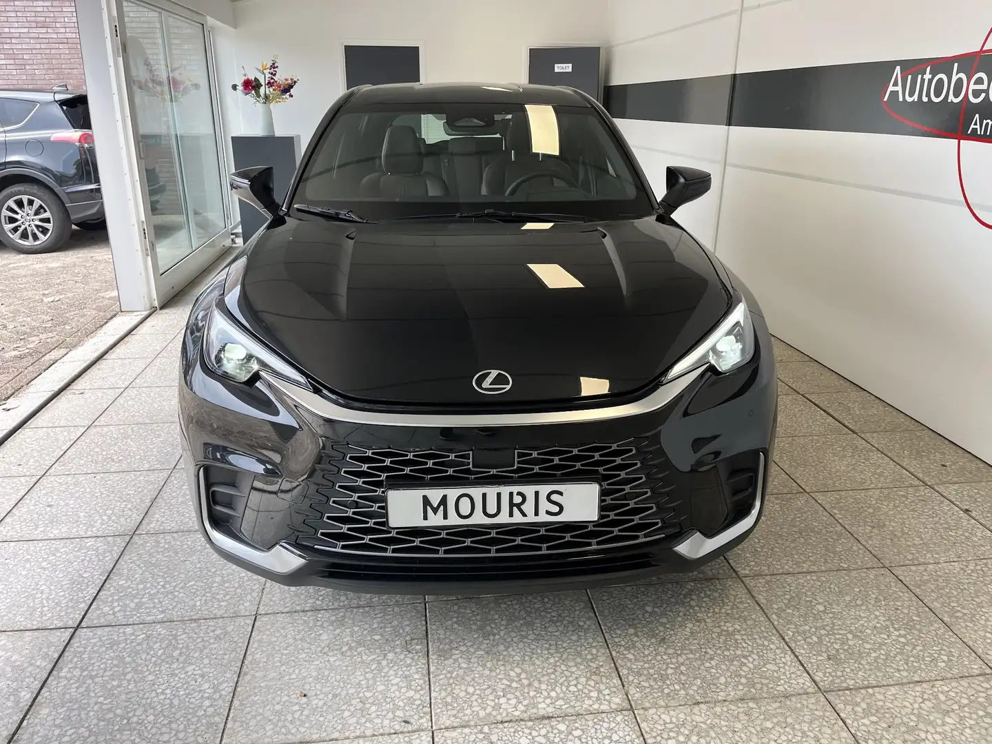 Lexus LBX Business Line Pro 2WD - 2