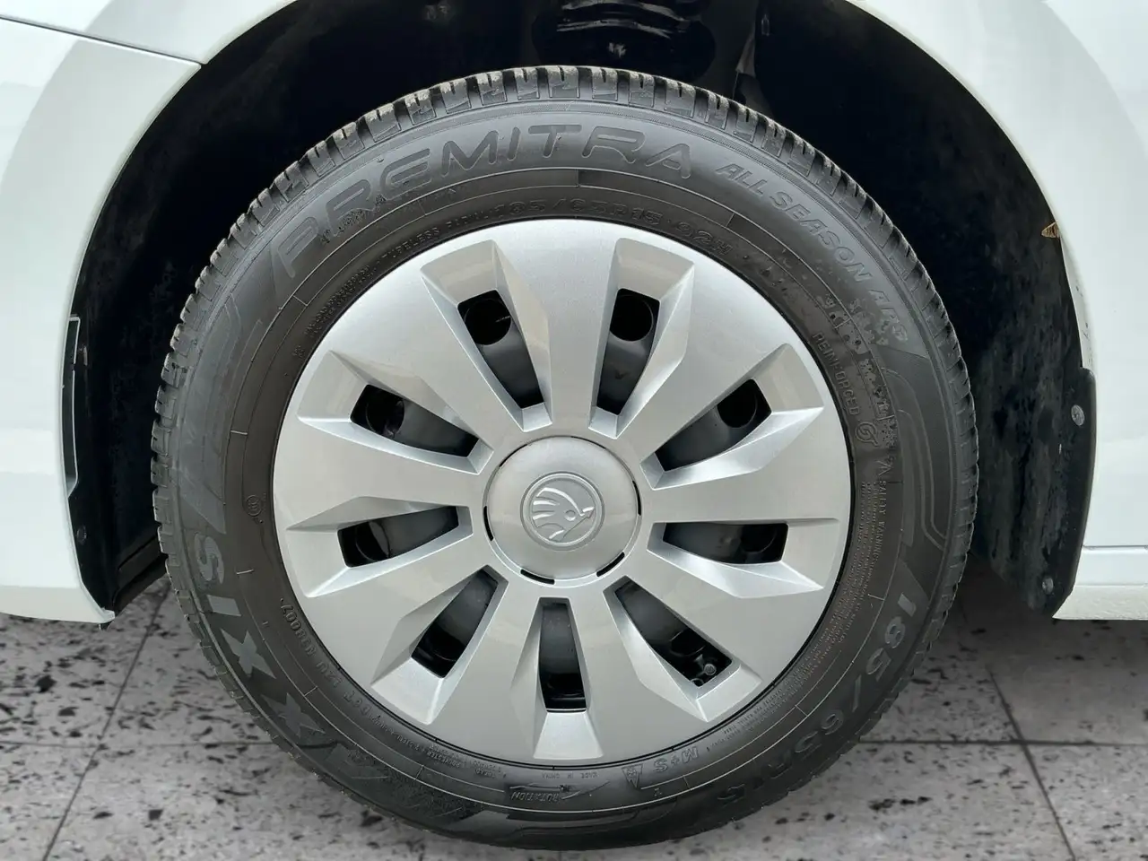 Skoda Fabia 1.0 TSI ESSENCE LED+INFOTAINMENT+DAB+PDC, миниатюра 7