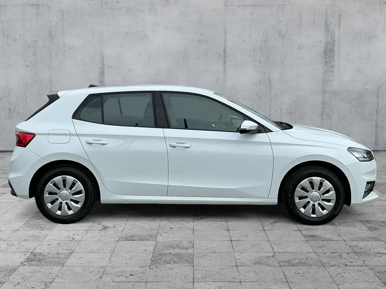 Skoda Fabia 1.0 TSI ESSENCE LED+INFOTAINMENT+DAB+PDC, миниатюра 6