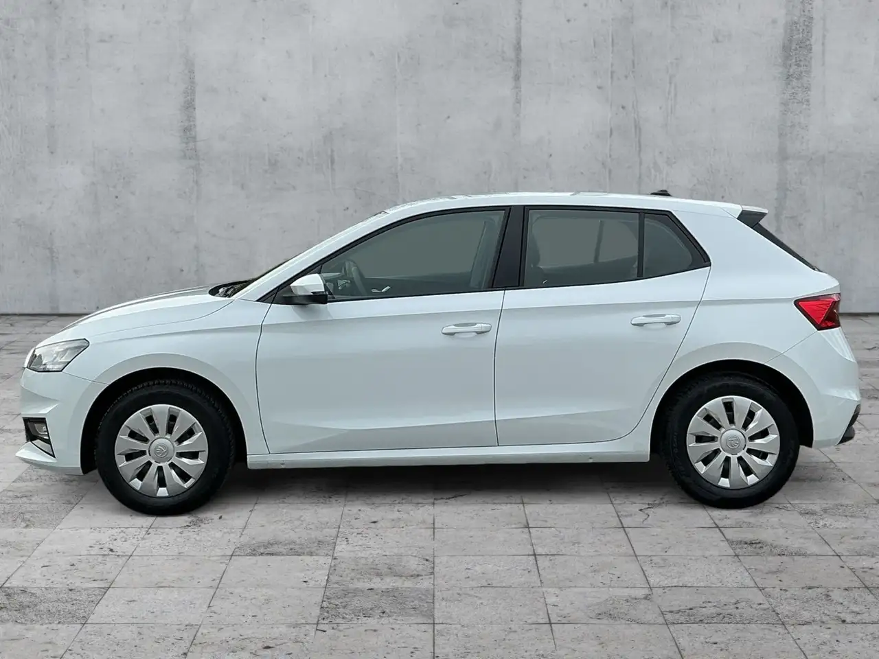 Skoda Fabia 1.0 TSI ESSENCE LED+INFOTAINMENT+DAB+PDC, миниатюра 3