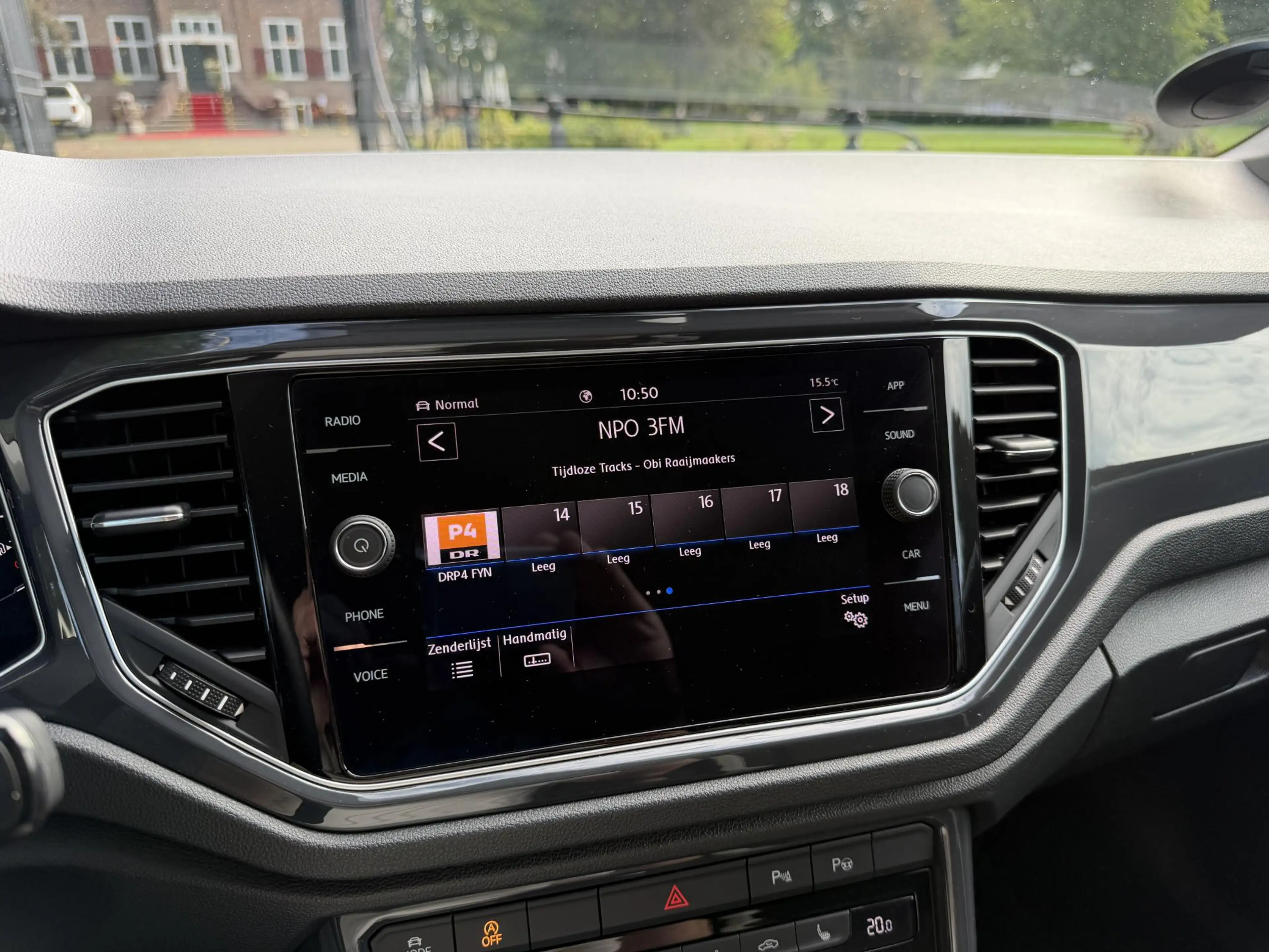 Volkswagen T-Roc 1.5 TSI Sport | DSG | Keyless | Camera | Viritual — photo 13