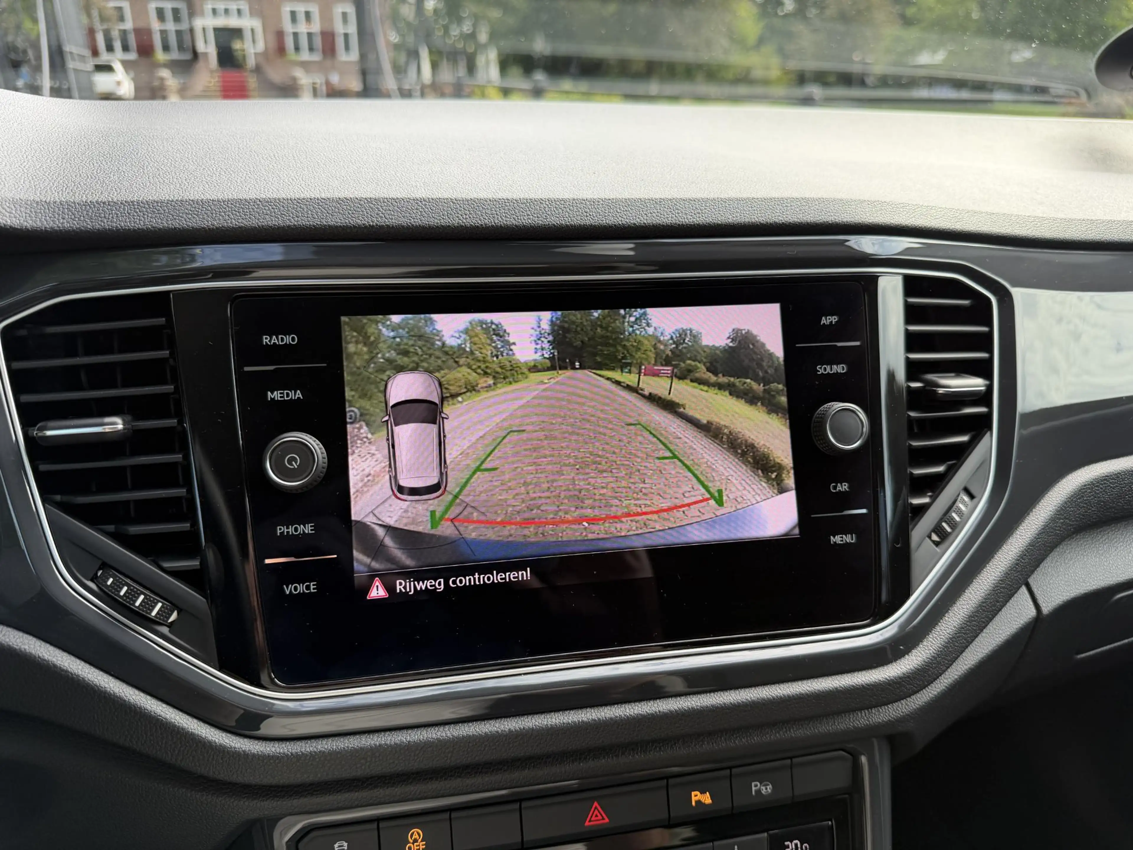 Volkswagen T-Roc 1.5 TSI Sport | DSG | Keyless | Camera | Viritual — photo 16