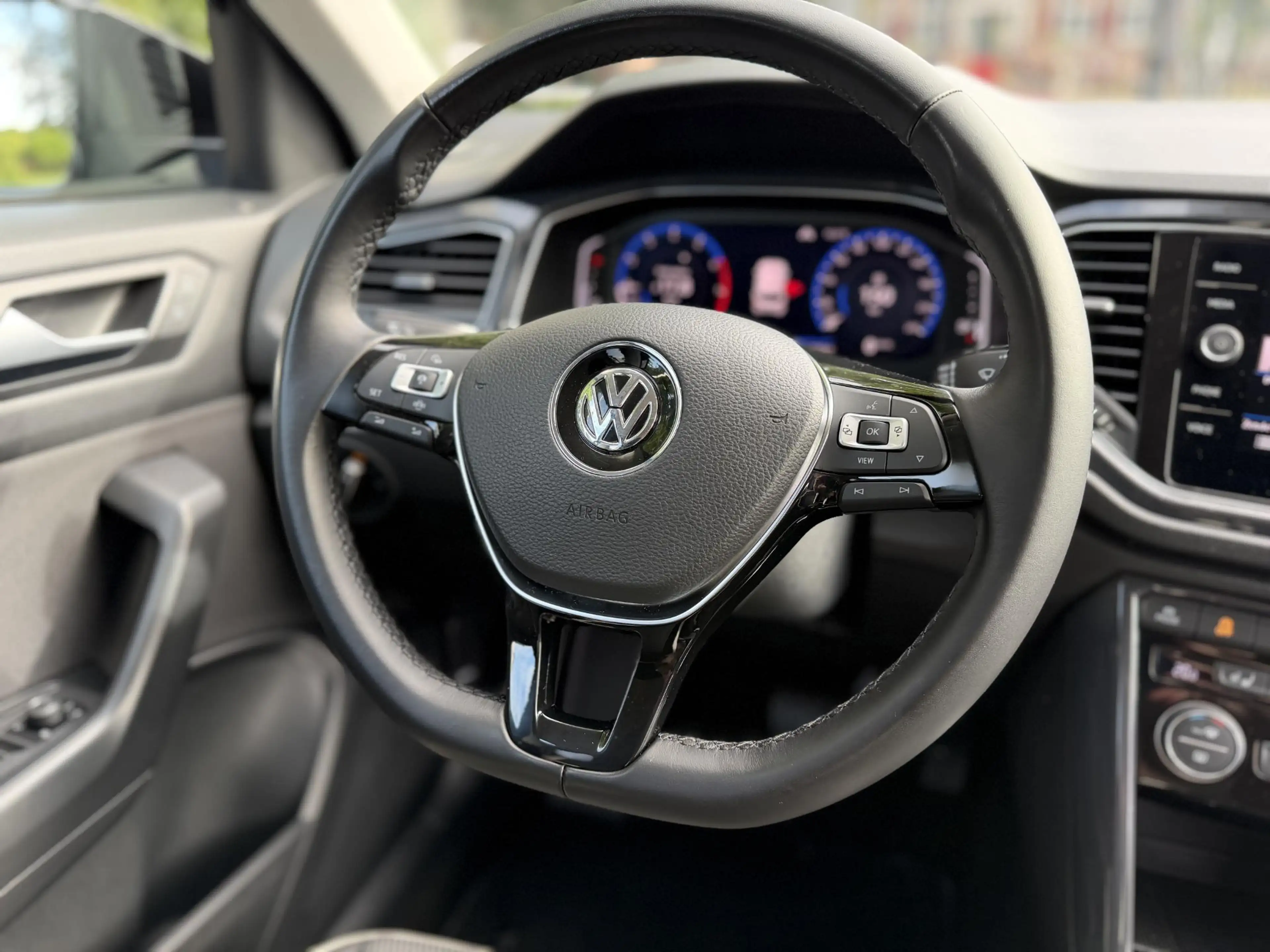 Volkswagen T-Roc 1.5 TSI Sport | DSG | Keyless | Camera | Viritual — photo 8