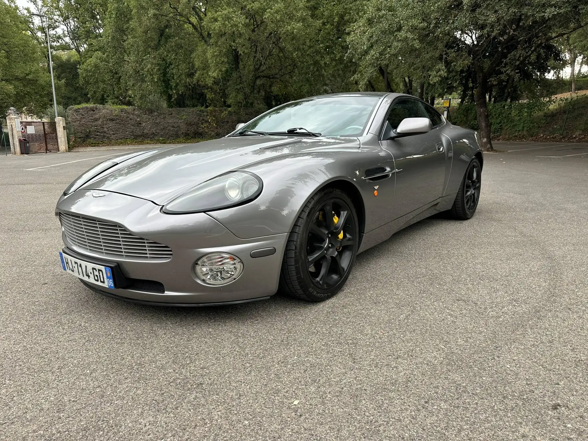 애스턴마틴 뱅퀴시 Coupe 2004 회색 사진 5