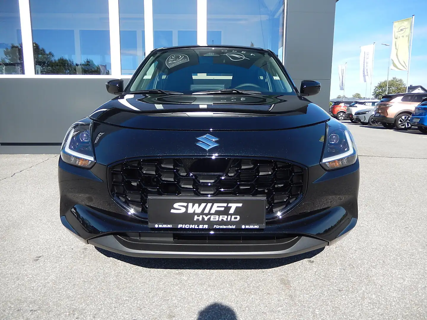 Suzuki Swift 1,2 Hybrid Allgrip Shine Schwarz - 2