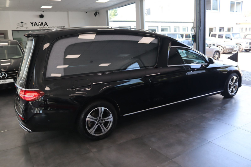 Mercedes-Benz E 200 d Bestattungswagen / Leichenwagen — photo 3