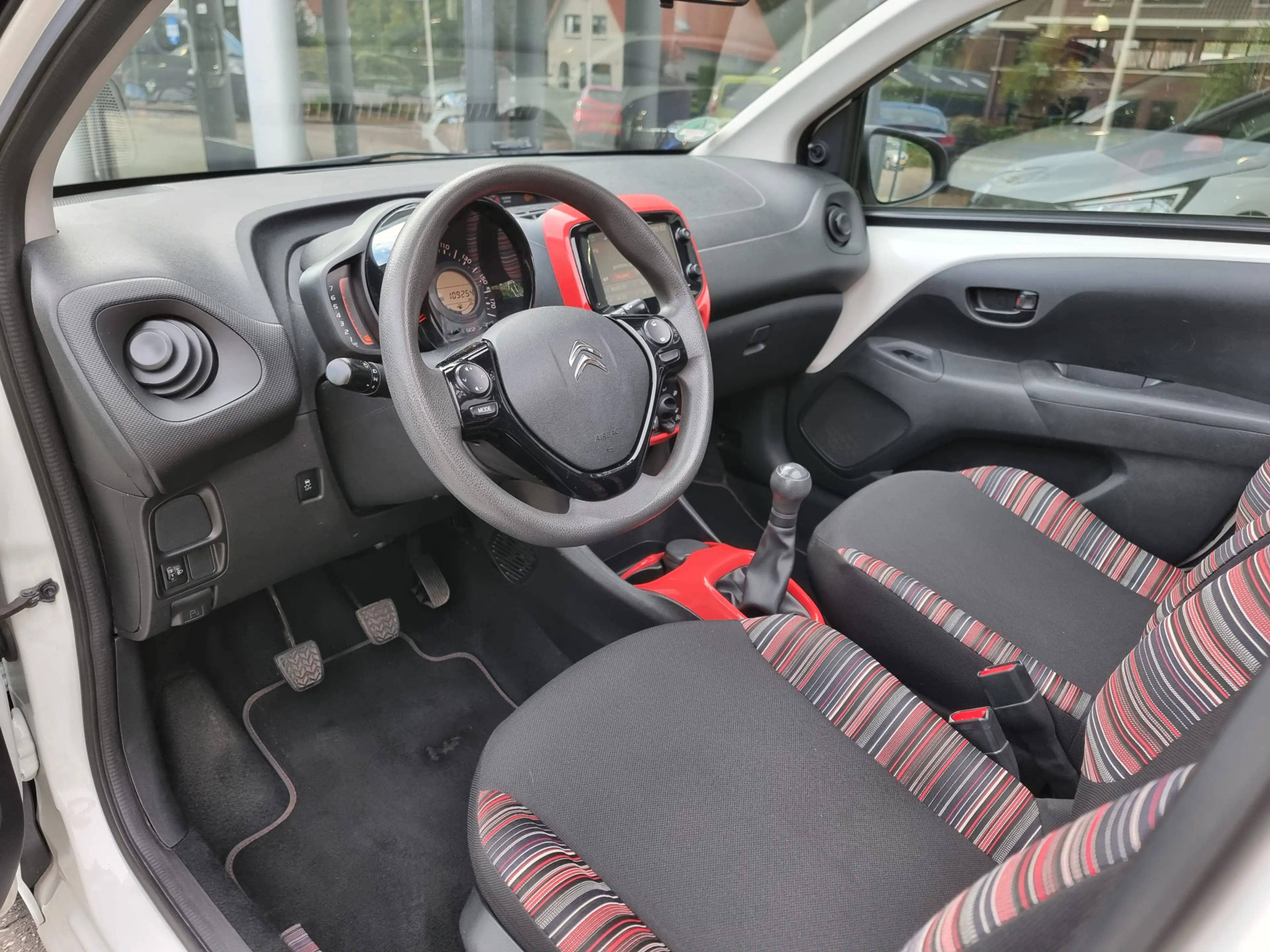 Citroen C1 1.2 PureTech Airscape Shine | electrisch vouwdak | — photo 13