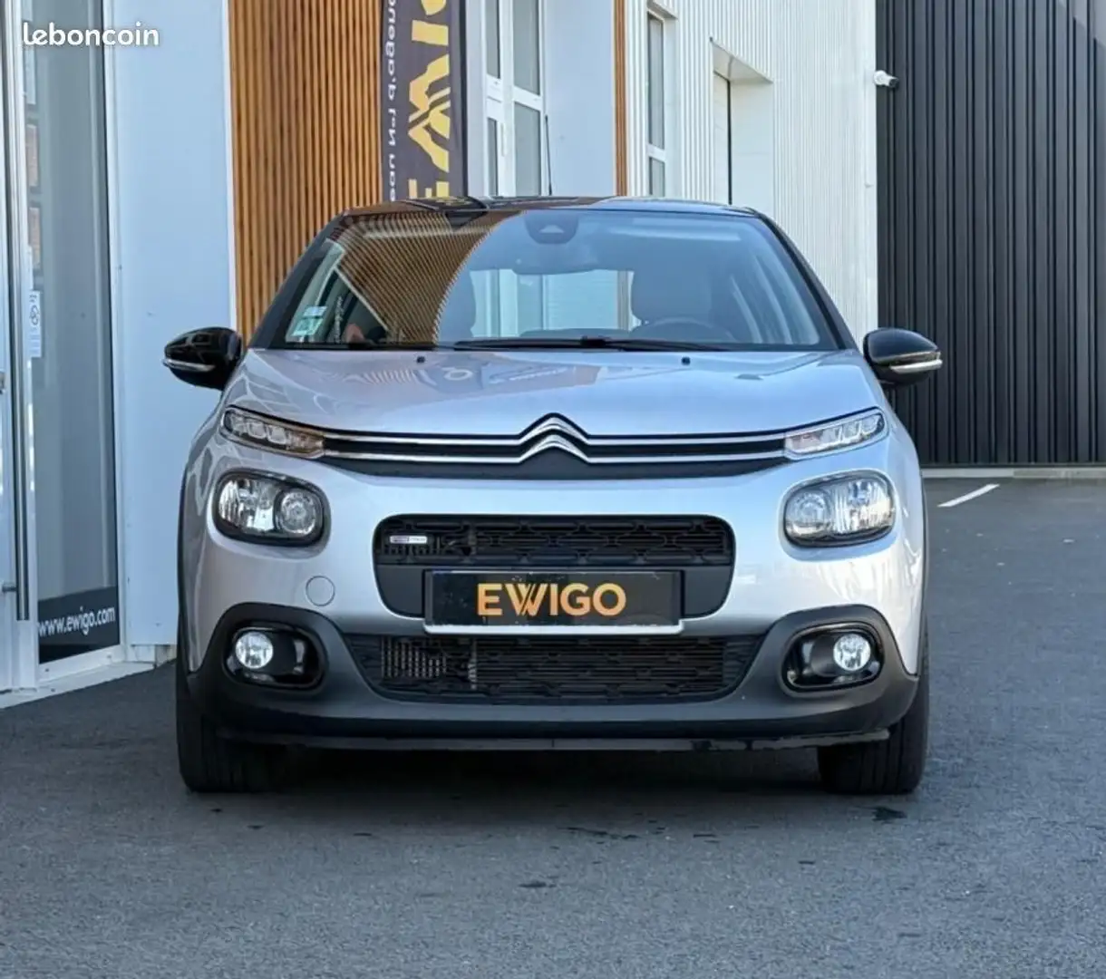 Citroen C3 Citroën 110Cv SHINE EAT BVA S&S FAIBLE KILOMETRAGE Gris - 2