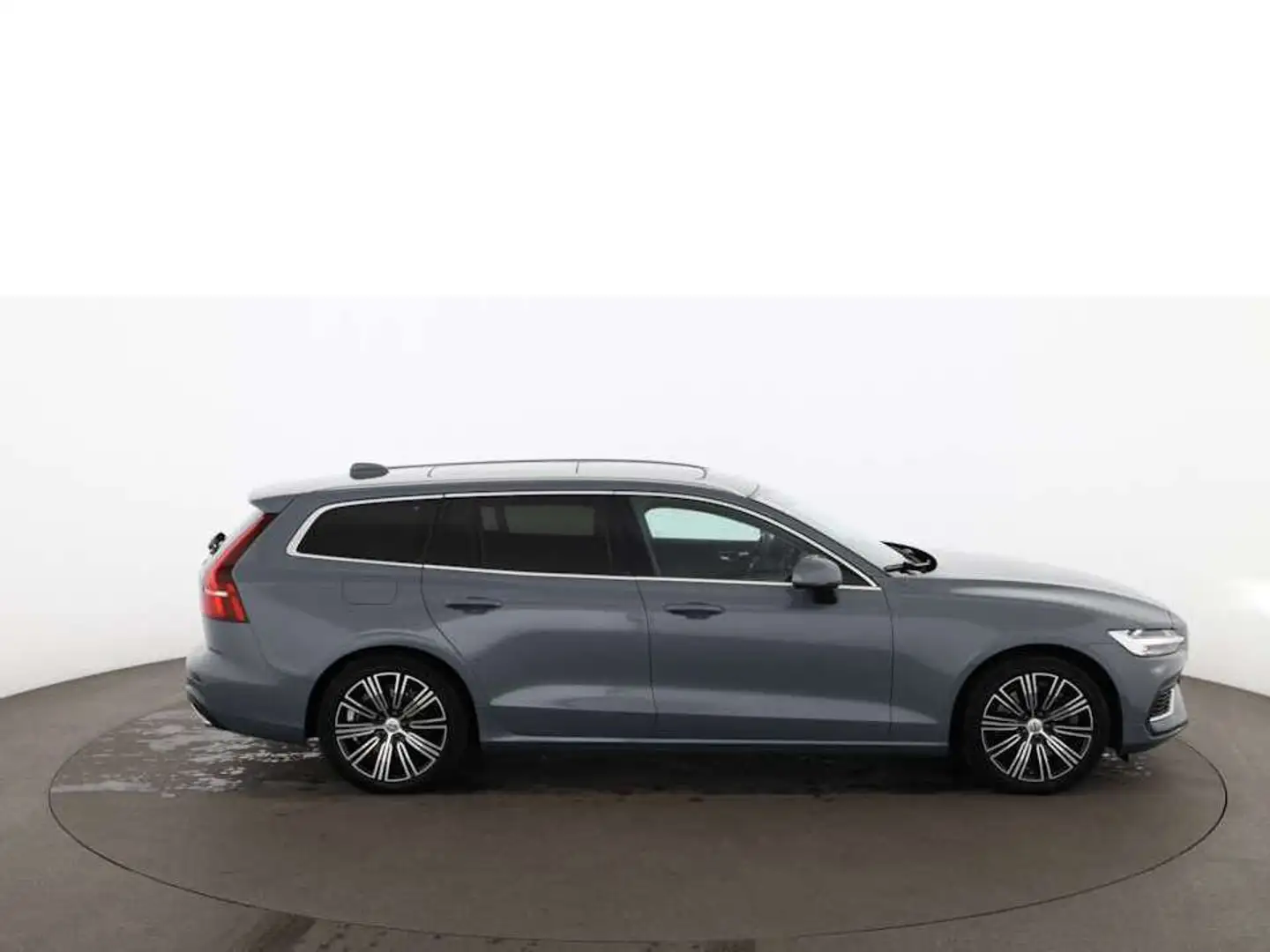 Volvo V60 T6 AWD Recharge Inscription Aut LED SKY NAVI Grau - 2