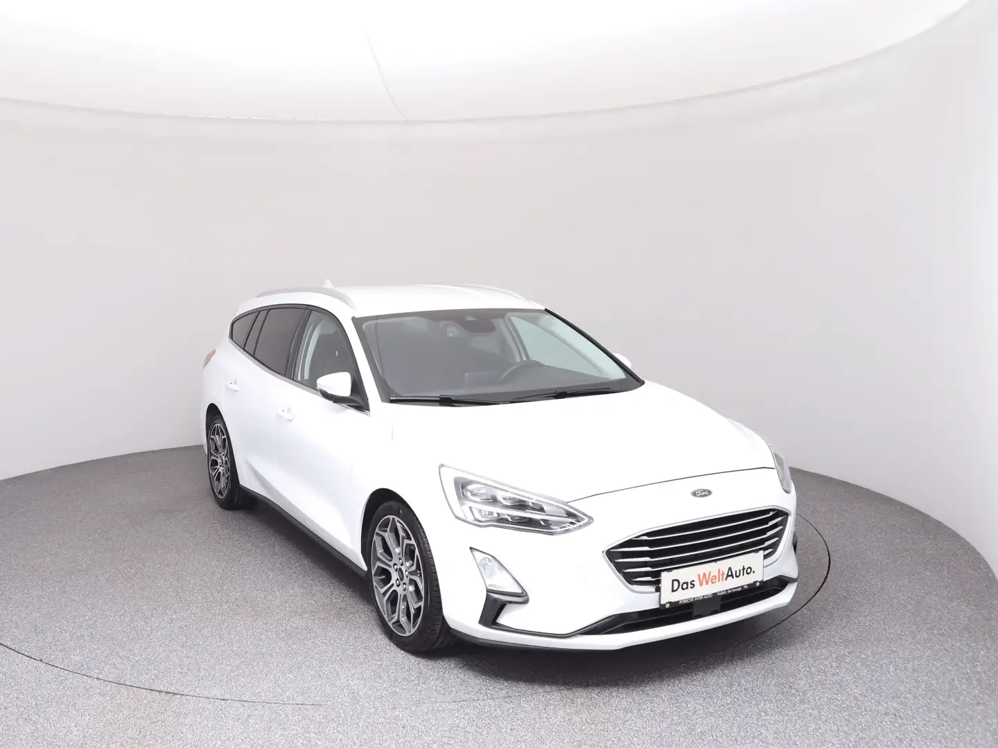 Ford Focus Traveller 1,0 EcoBoost Titanium Weiß - 2