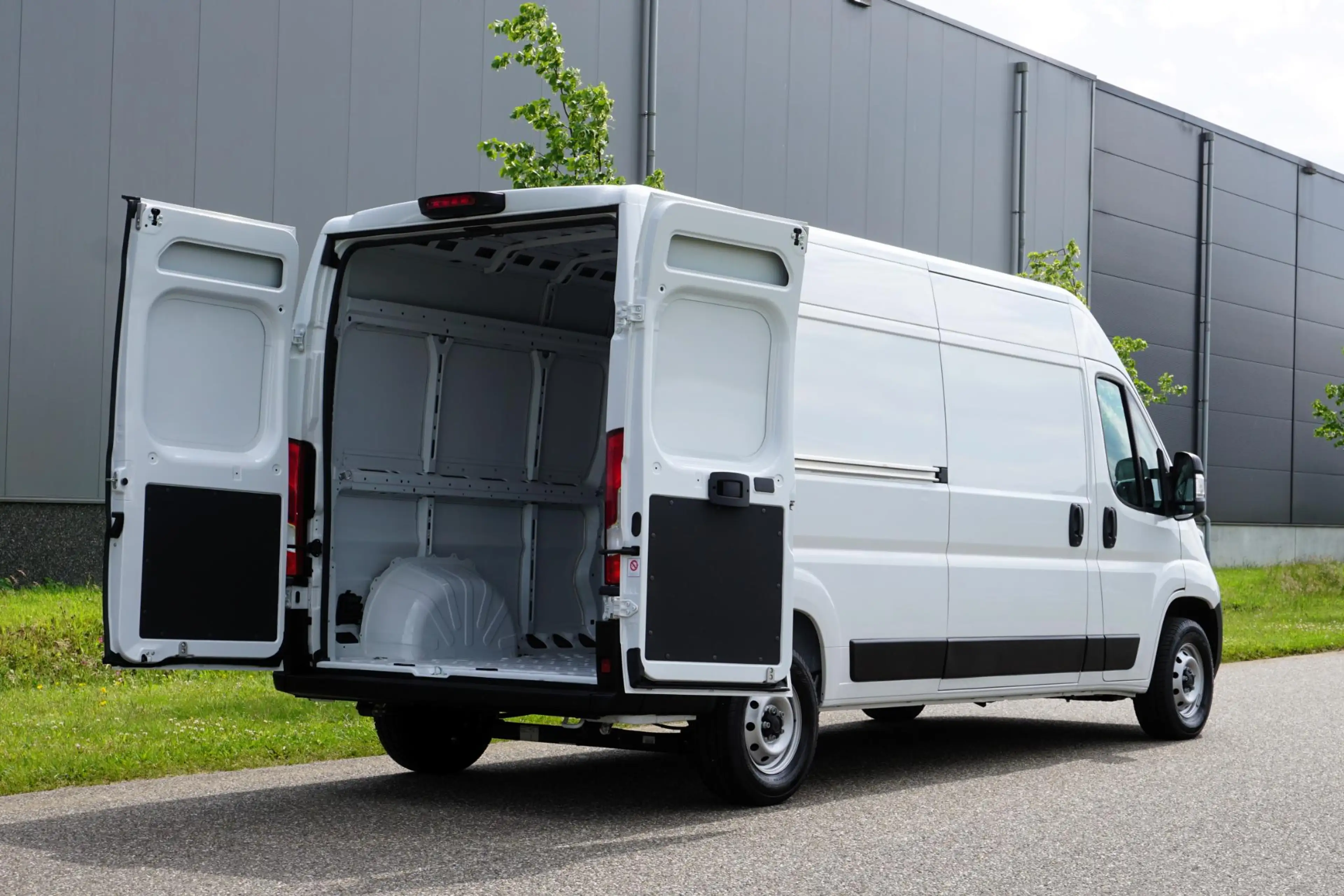 Fiat Ducato 35 2.2 MultiJet L3H2 140 pk |Camera |Cruise |Navi — photo 3