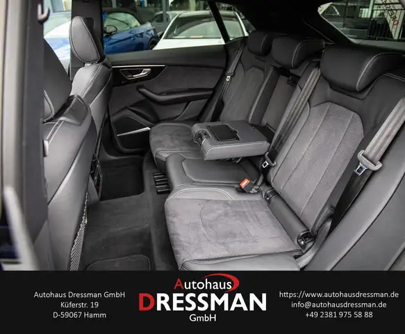 Audi Q8 view 13