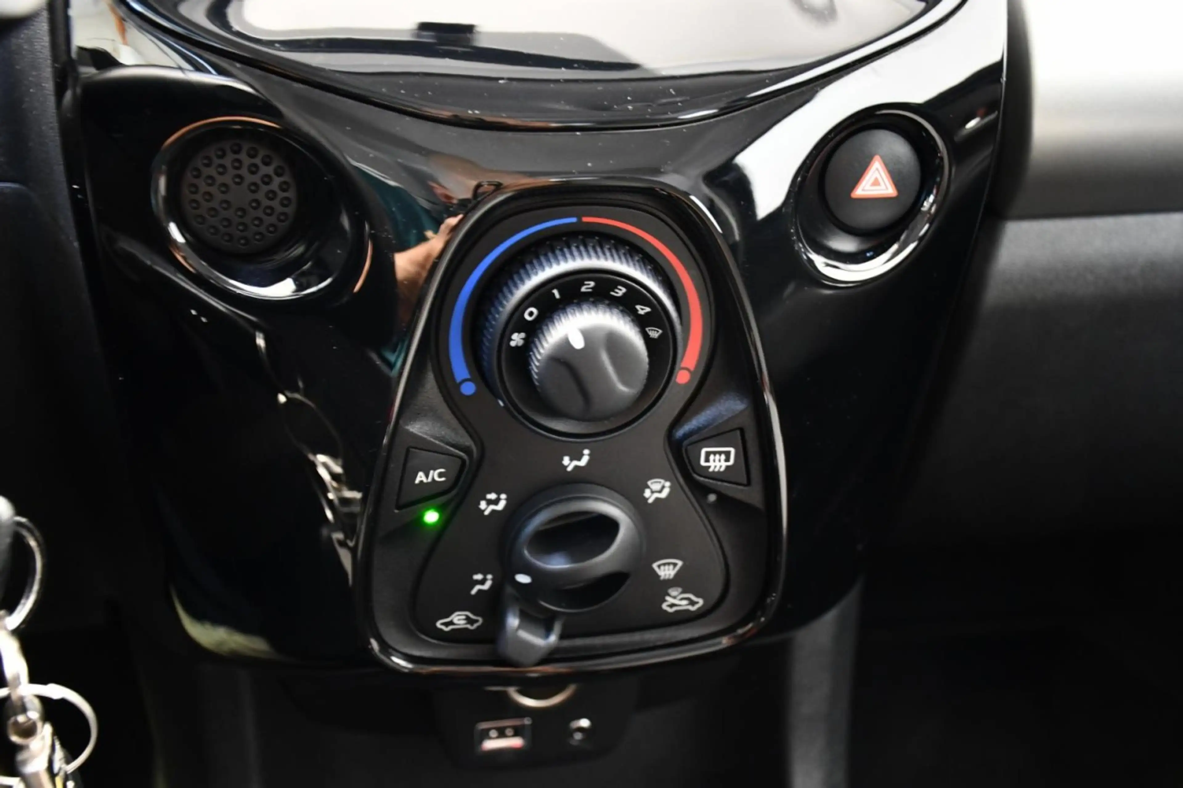Citroen C1 VTI 68 ETG Aut.*Klima*R.Kamera*BT*SHZ Klima — photo 13