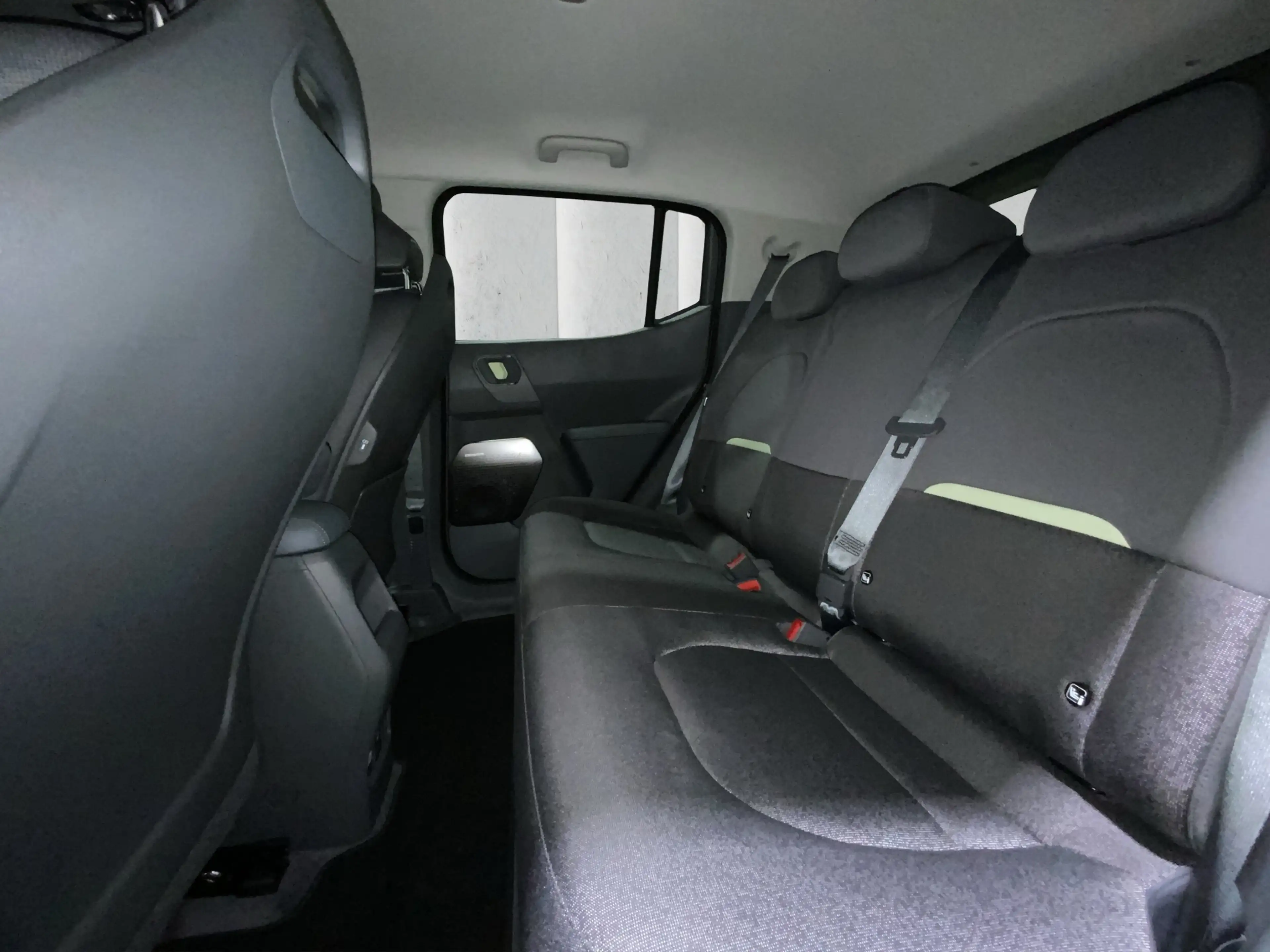 Kia EV2 Earth 42.2 kWh Sports Utility Vehicle. 108 kW. 5-t — photo 11