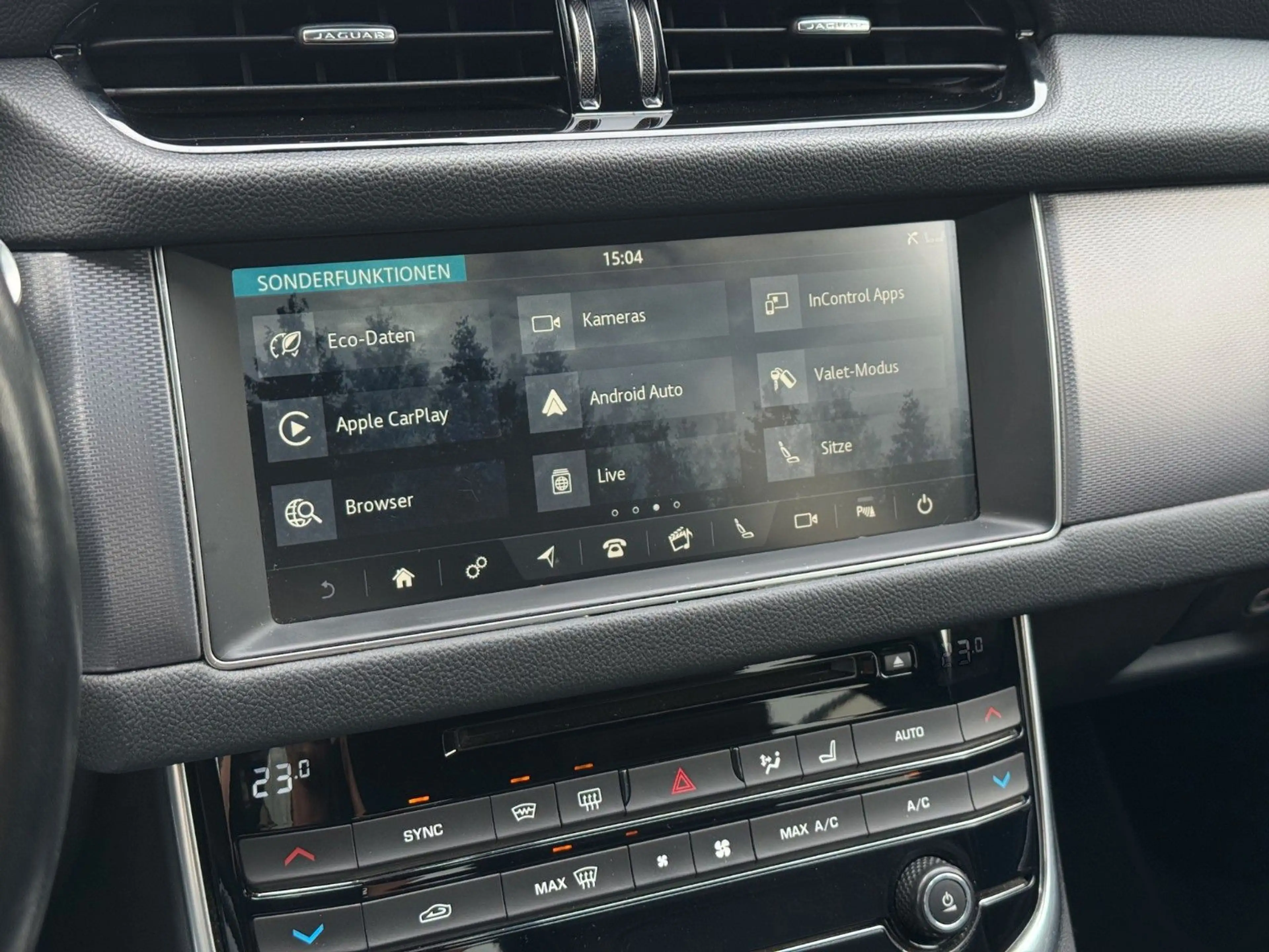 Jaguar XF 20d Aut. R-Sport Ingenium Edition Limousine — photo 12