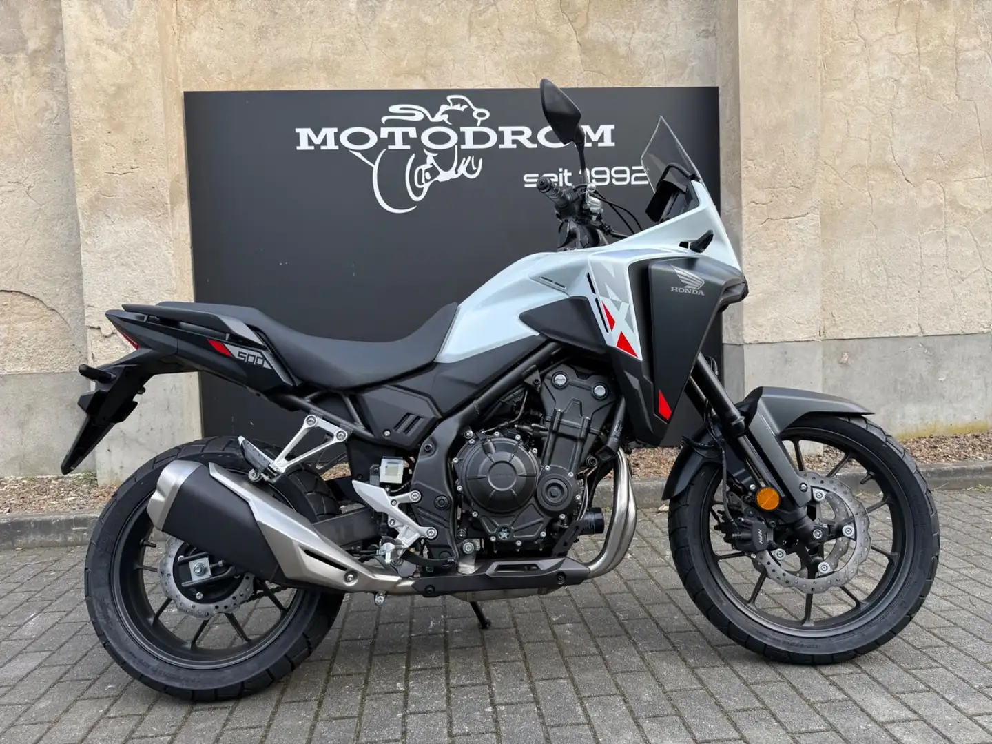 Honda NX 500 inkl. Preisgarantie Nero - 1