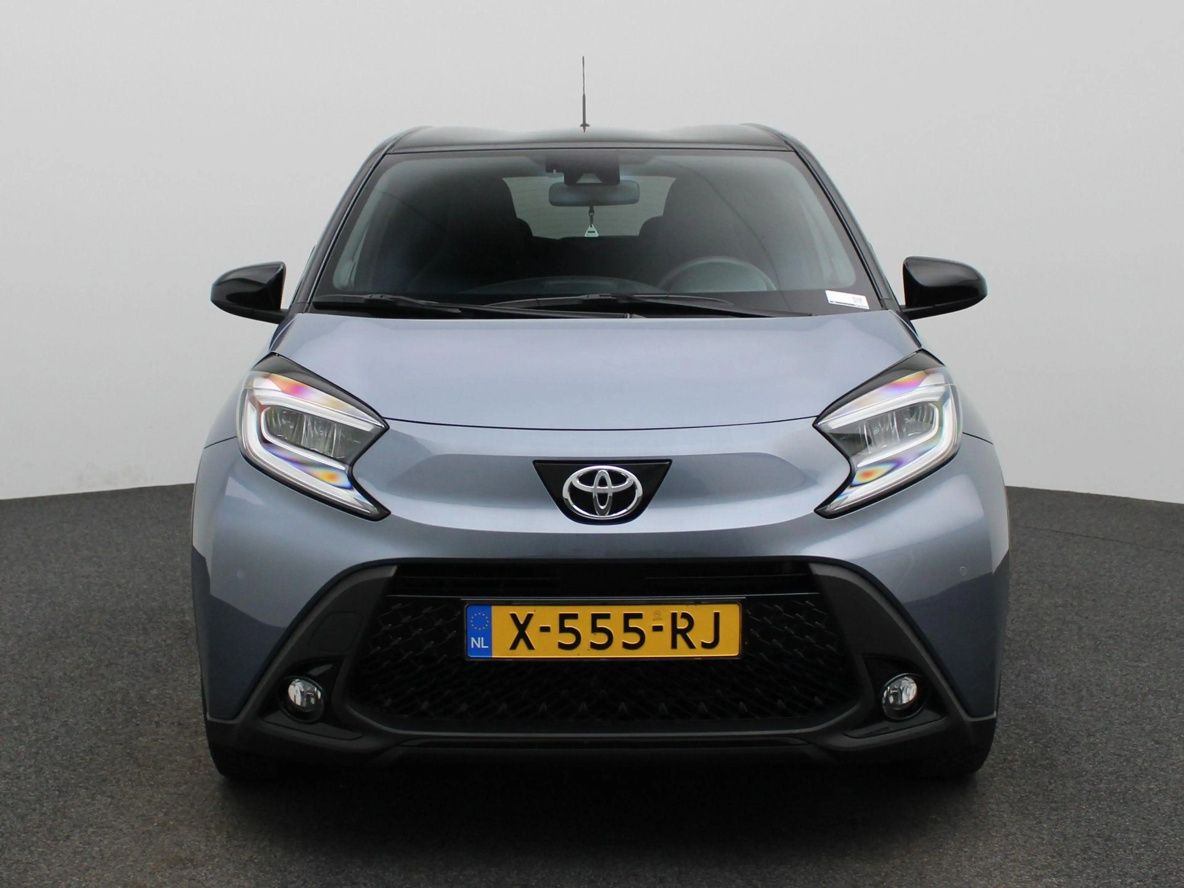 Toyota Aygo X 1.0 VVT-i MT Premium | JBL Audio | Camera | Stoelv — photo 3