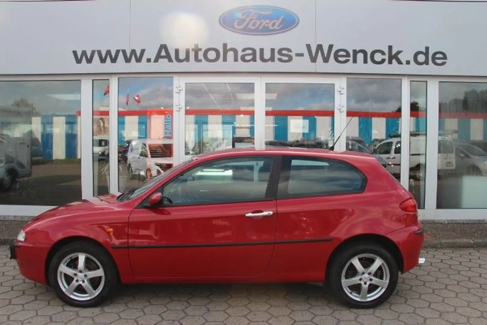 Alfa Romeo 147 1.6 *SERVO*KLIMA* Красный - 1