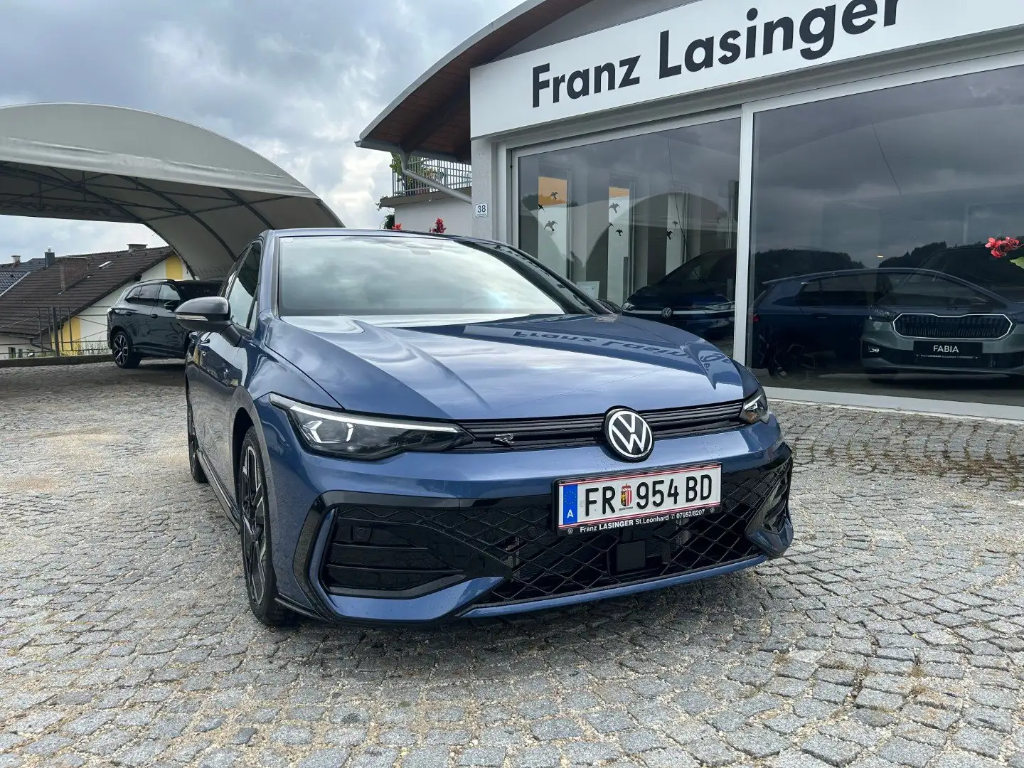 Volkswagen Golf Sport mHEV TSI DSG Blau - 2